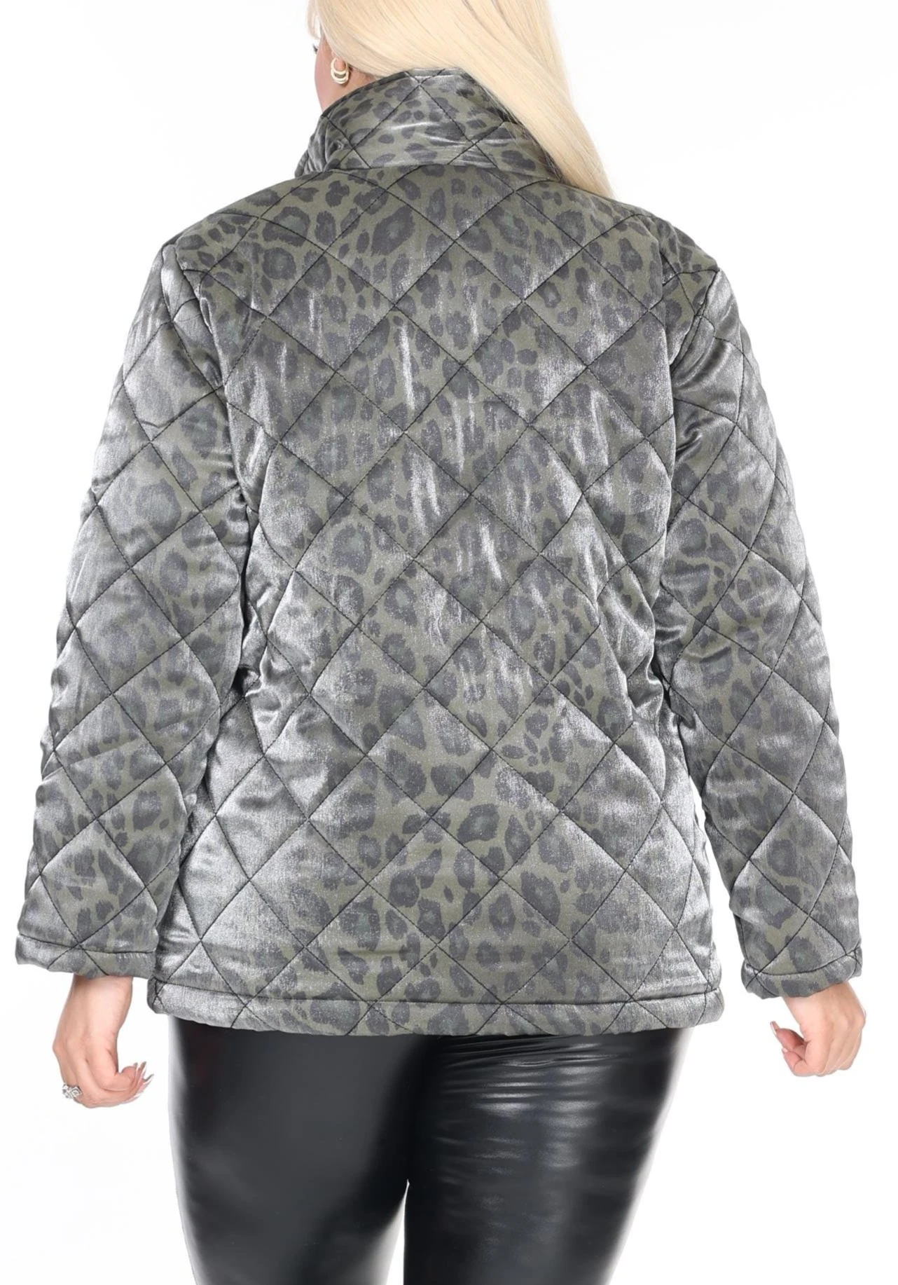 Kapitone Beli Lastikli Dik Yaka Çift Cepli Leopar Desenli Şişme Mont