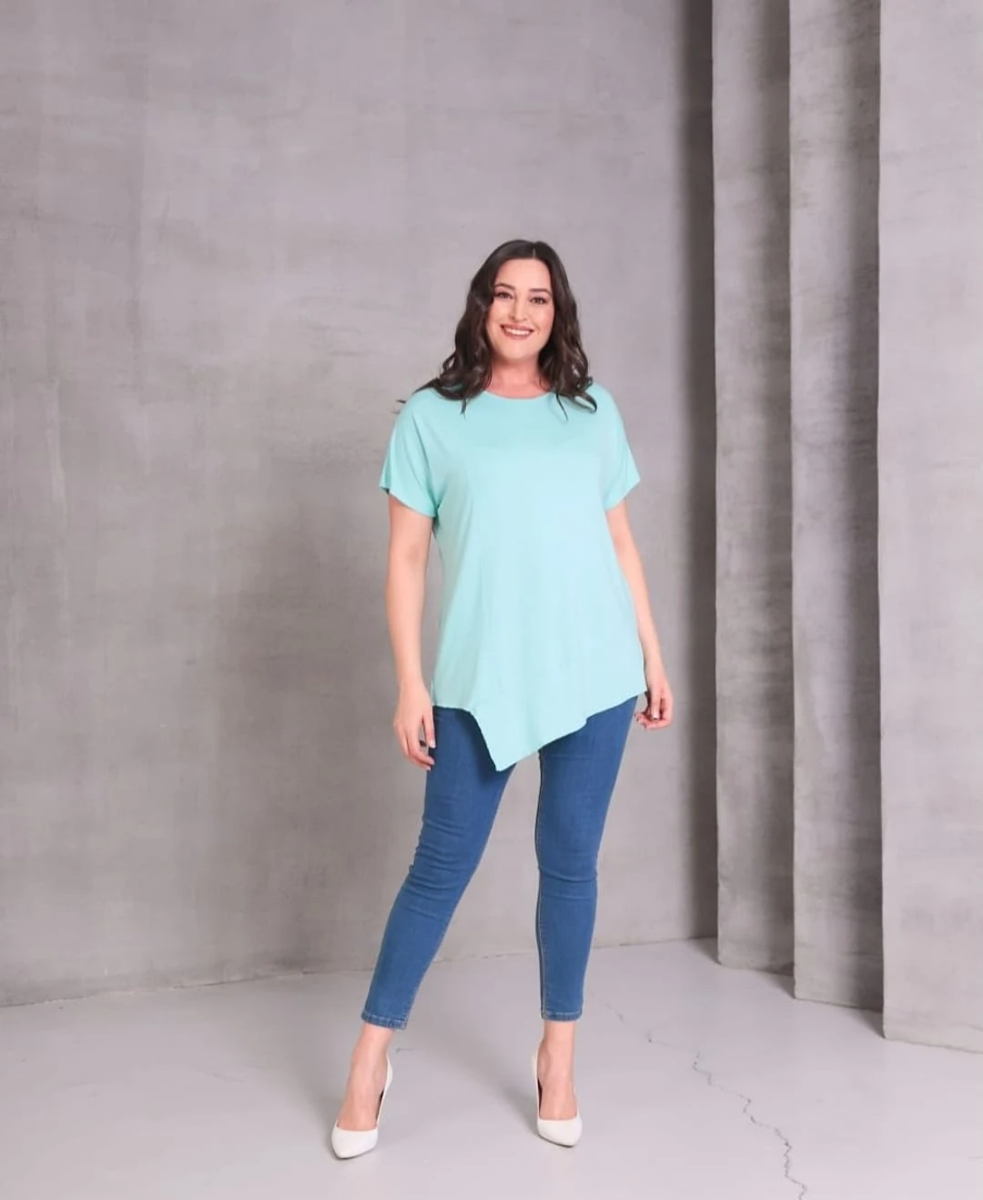 Büyük Beden T-Shırt Asimetrik Kesim Yuvarlak Yaka %95 Pamuk %5 Likra