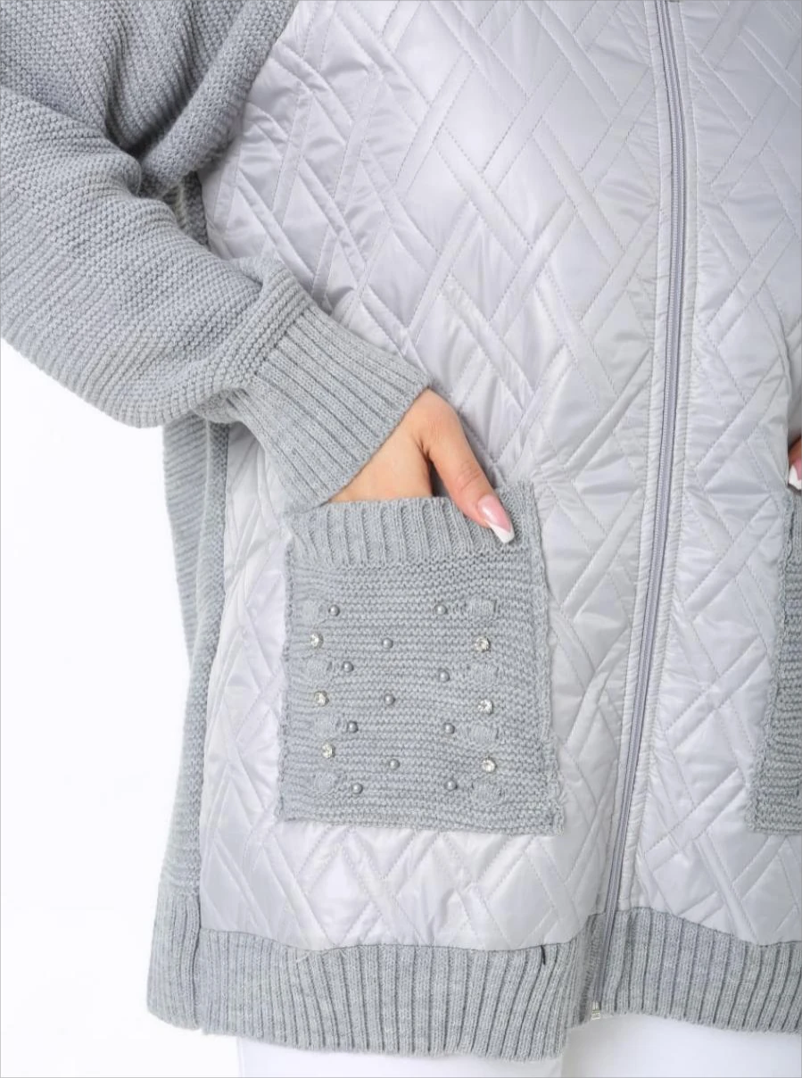 Kapüşonlu Cepli Taş Detay Kapitoneli Triko Hırka