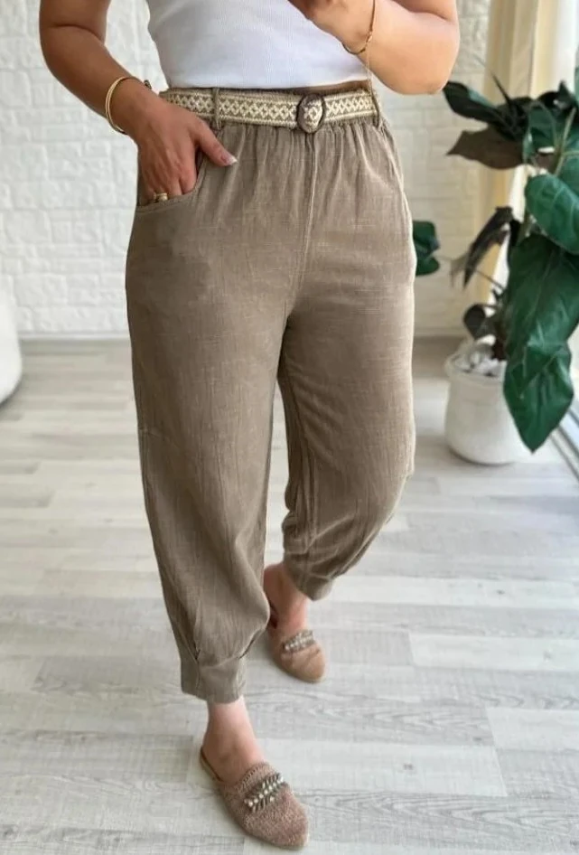 Beli Lastikli Kemerli Paça Pens Detaylı Cepli %100 Pamuk Pantolon