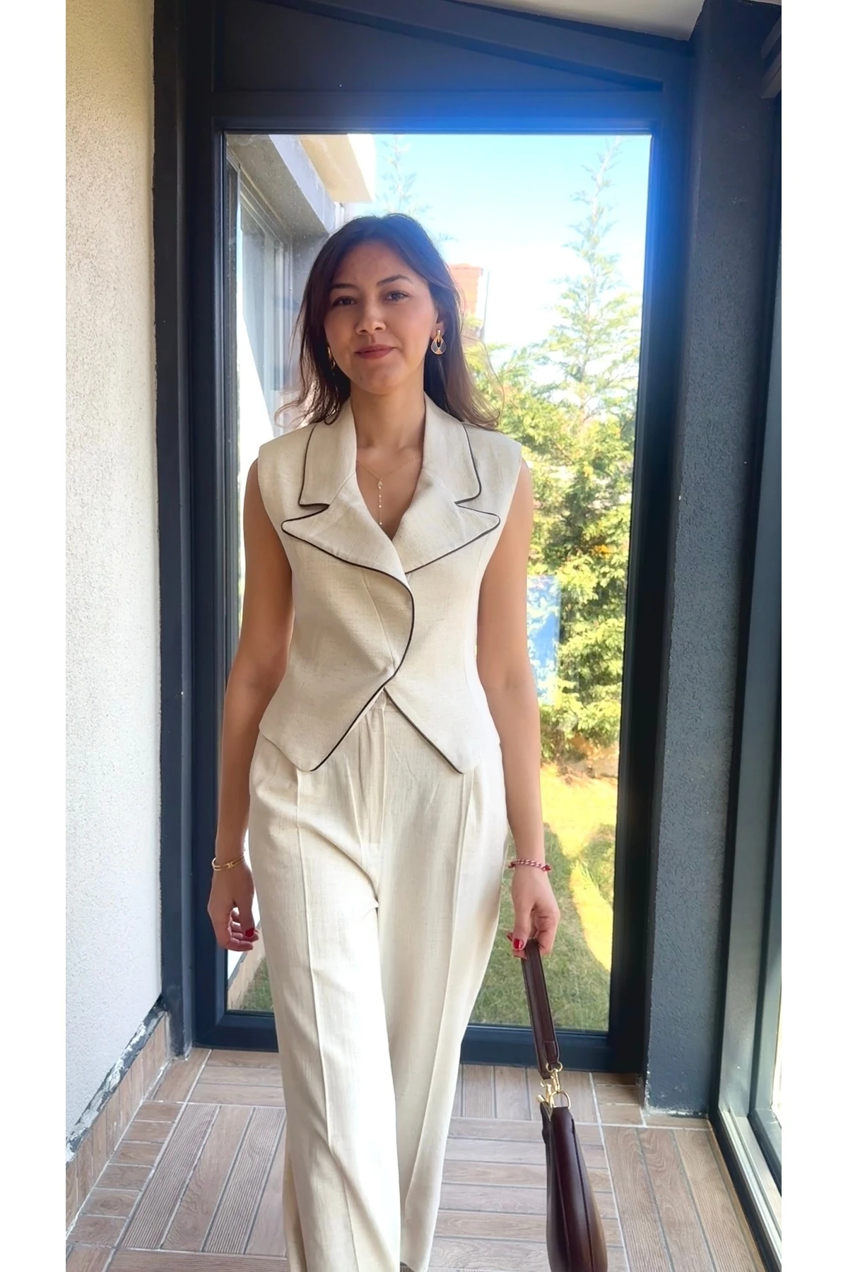 Biyeli Keten Yelekli Takım - Ekru