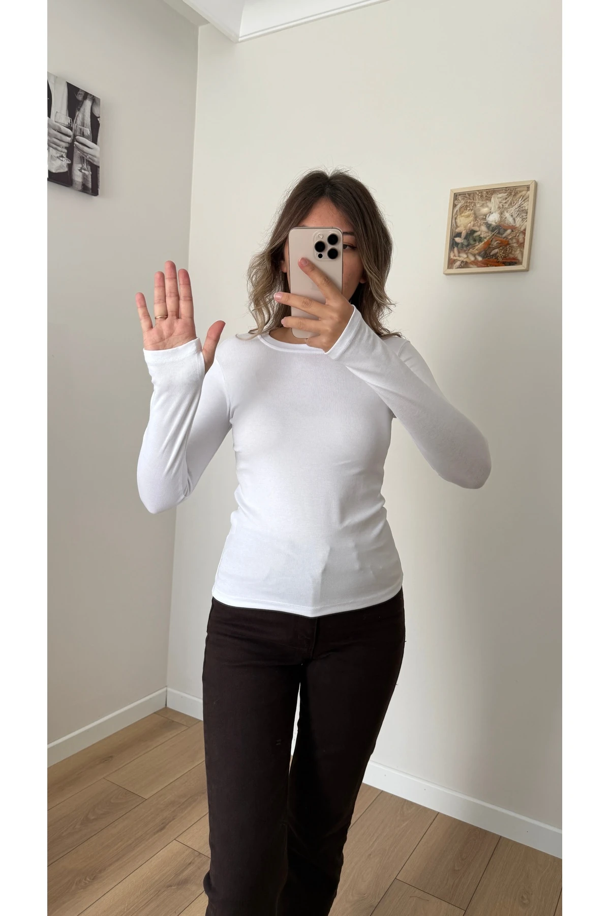 Parmak Geçme Detaylı Uzun Kollu Basic Body - Beyaz