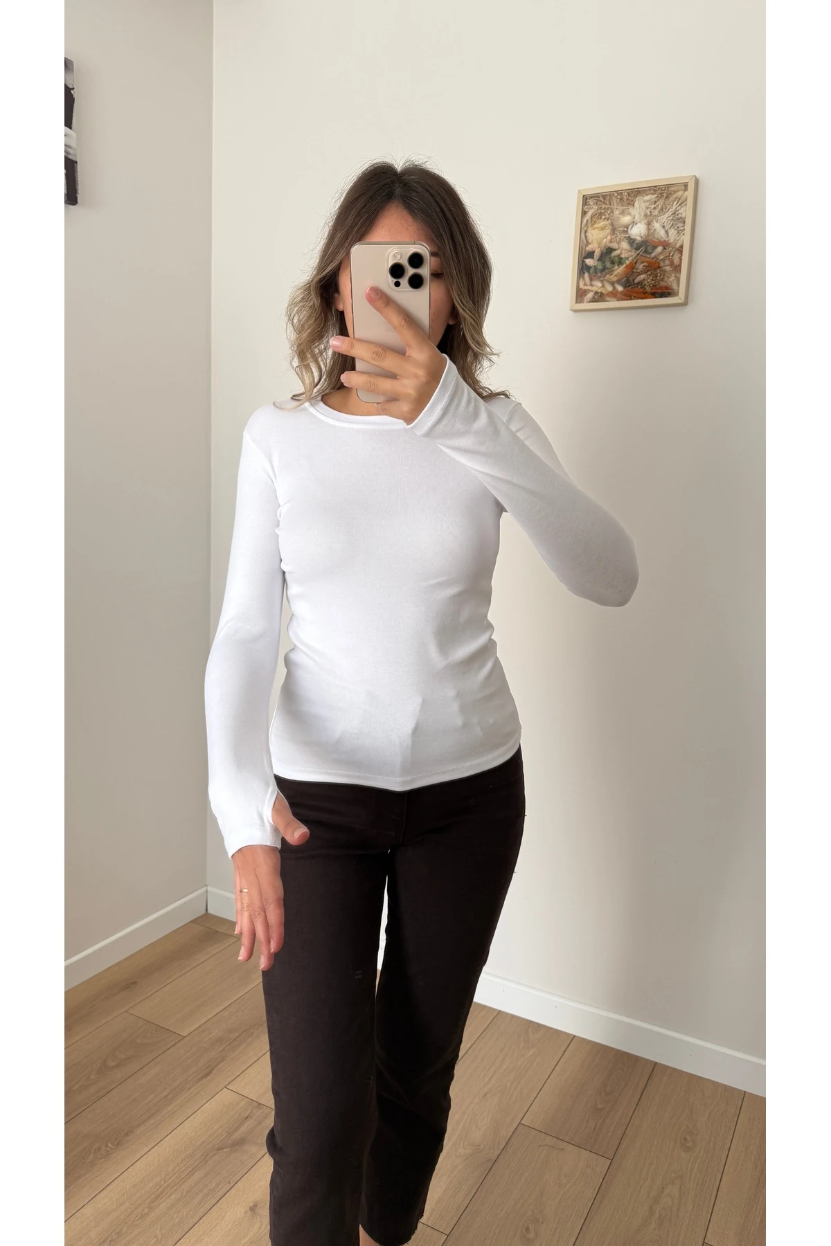 Parmak Geçme Detaylı Uzun Kollu Basic Body - Beyaz