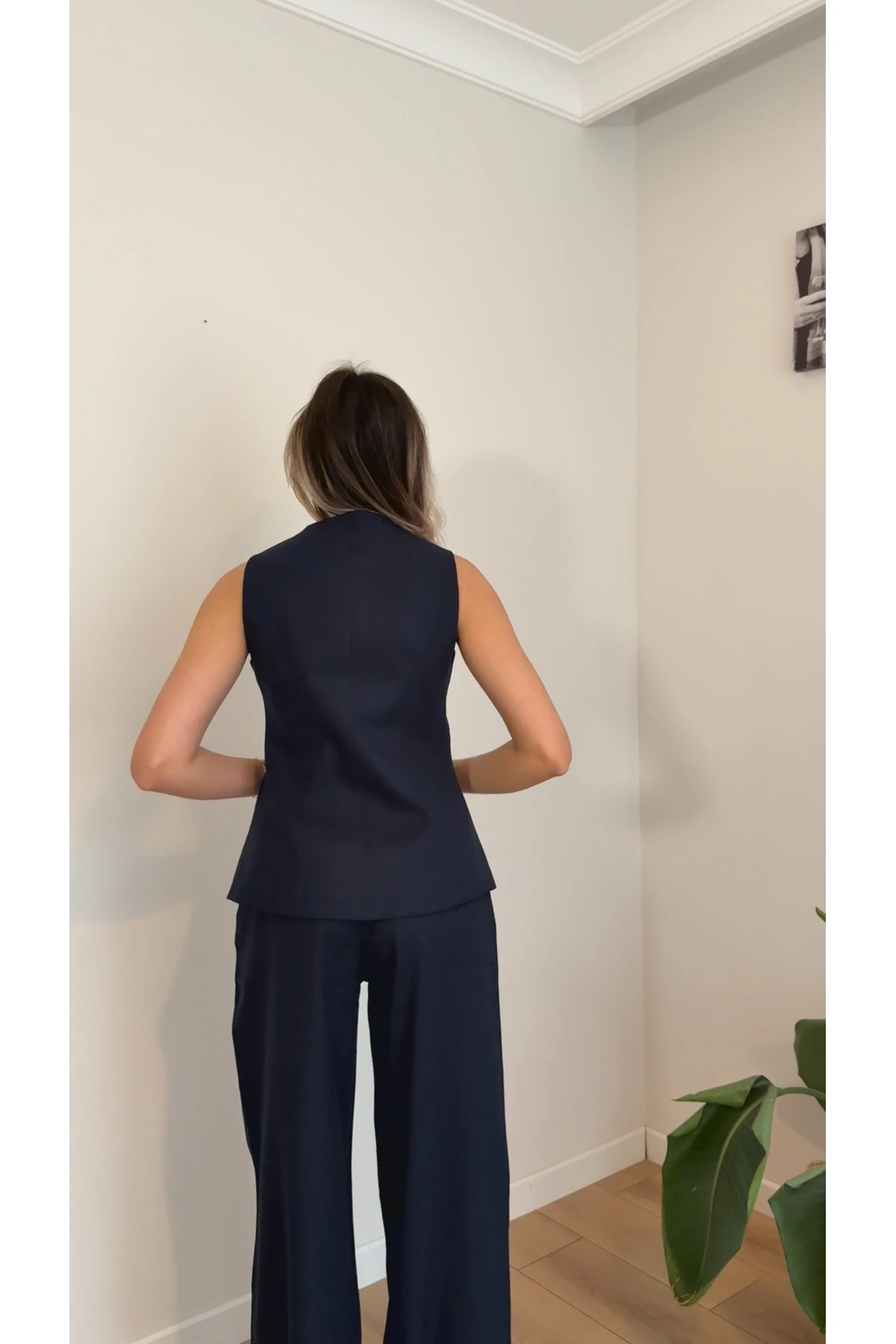 Gold Düğmeli Keten Yelekli Takım - Lacivert