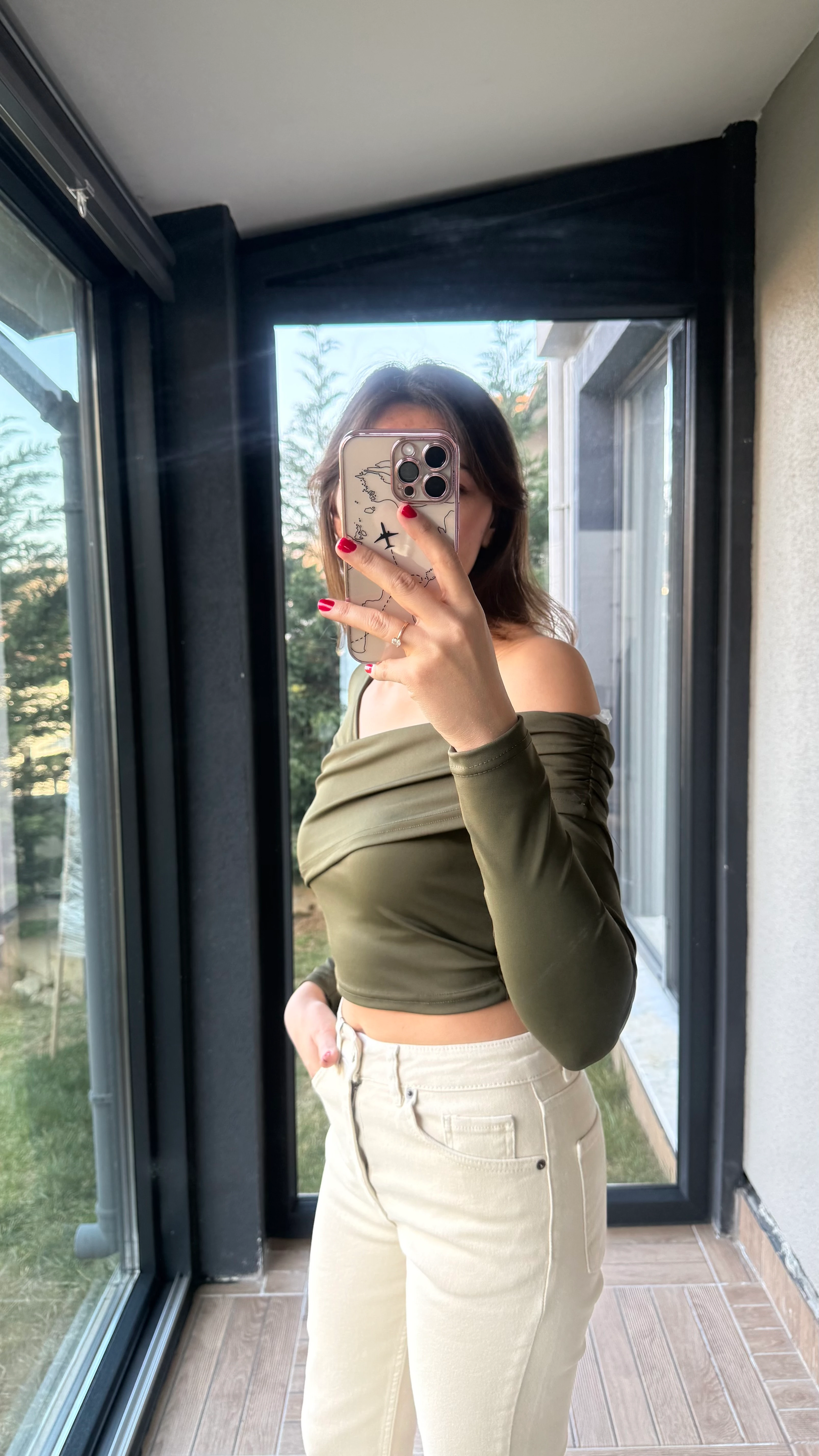 Omuz Dekolteli Çapraz Yaka Bluz - Haki