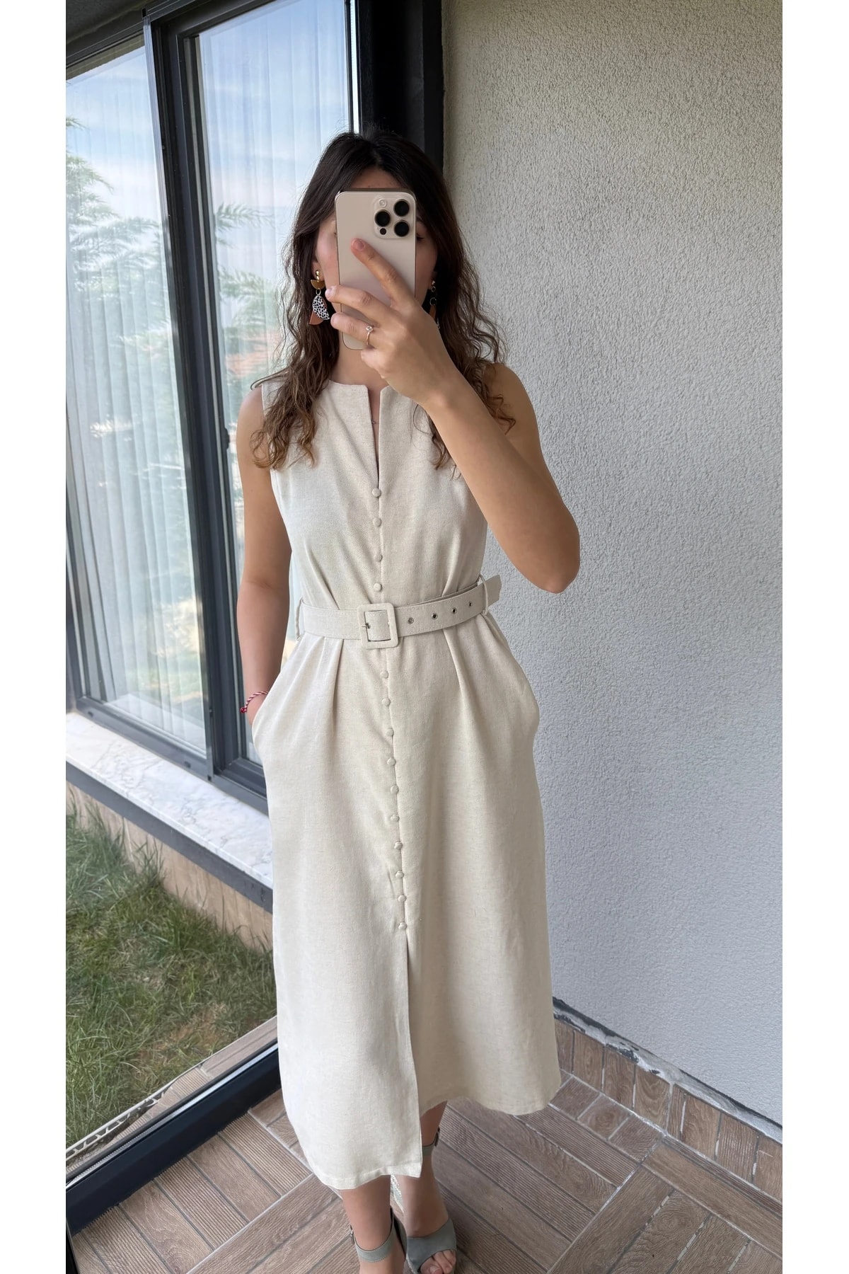 Düğmeli Keten Elbise