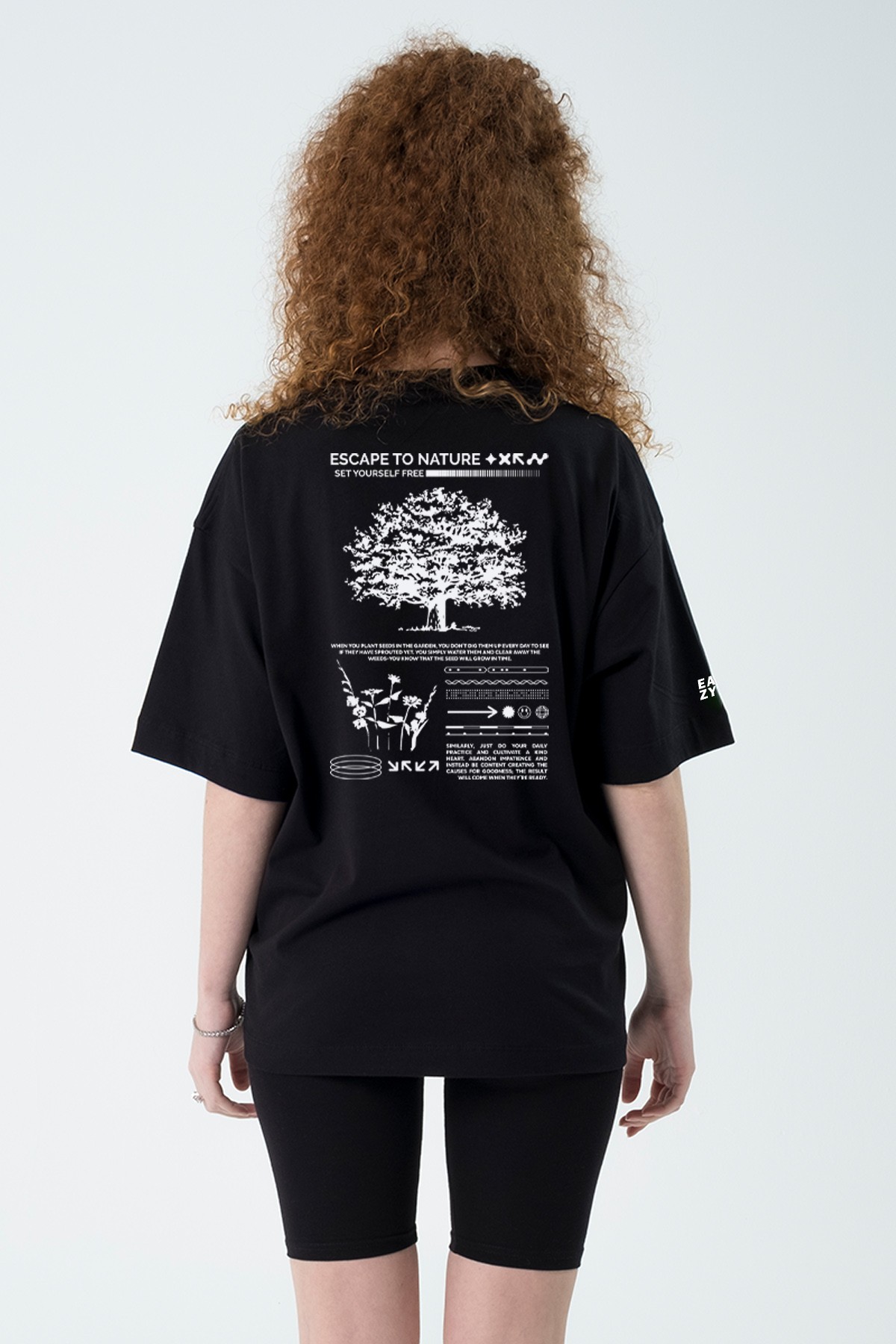 Escape to Nature Unisex Extra Oversize Kısa Kollu T-Shirt - Siyah