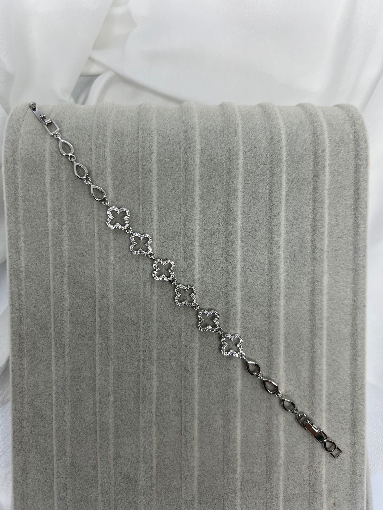 Silver Yonca Bileklik