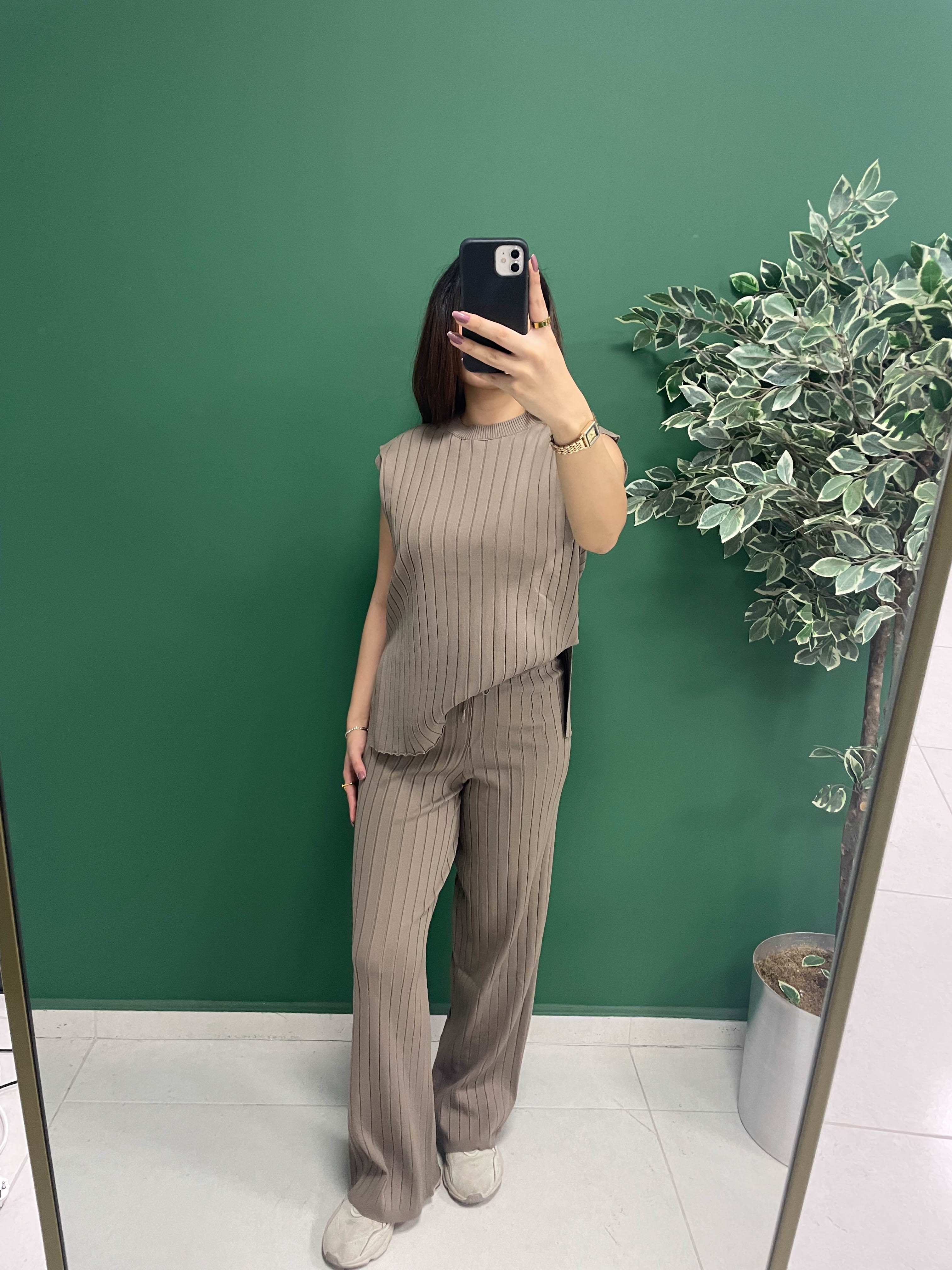 Brown Zero Sleeve Wick Trouser Suit