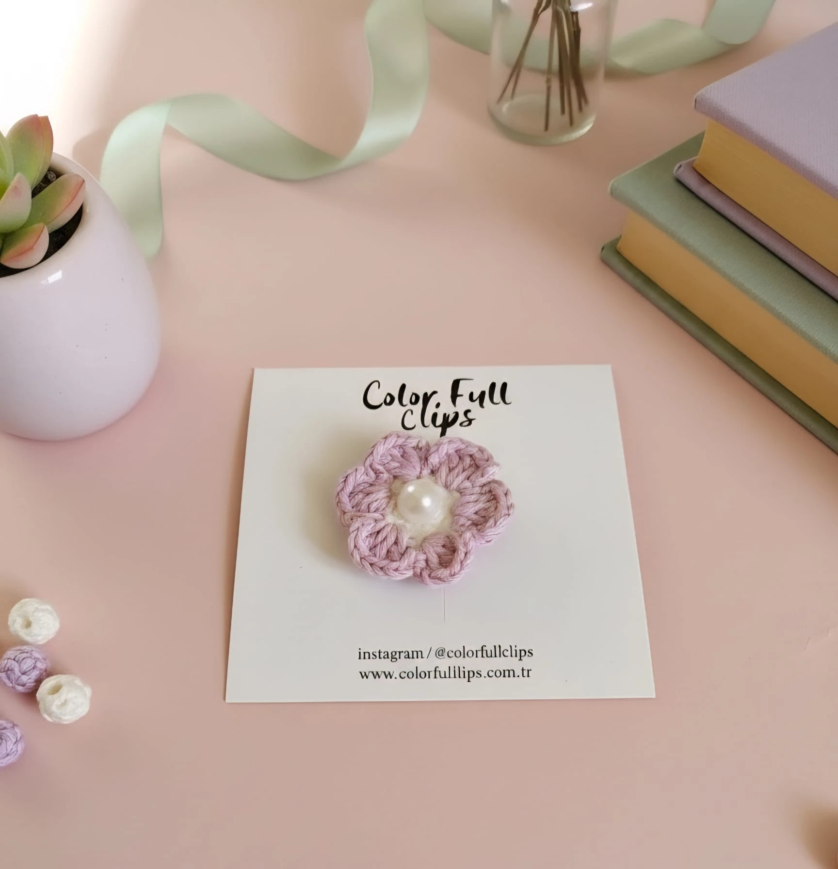 El Örgüsü İnci Papatya Az Saçlı Bebek Tokası