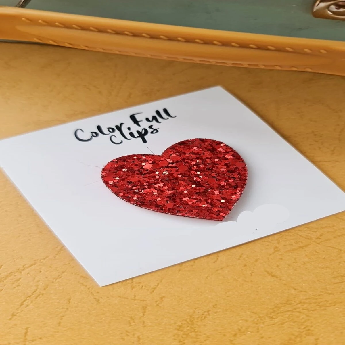 Glitter Kırmızı Kalp Az Saçlı Bebek Tokası