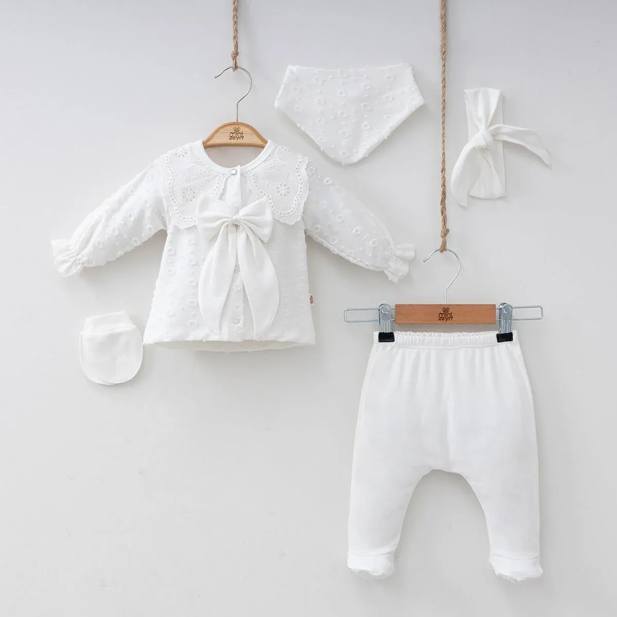 Ekru Fisto Dantel Yaka ve Fiyonk Detaylı Hastahane Cikis seti 5'li