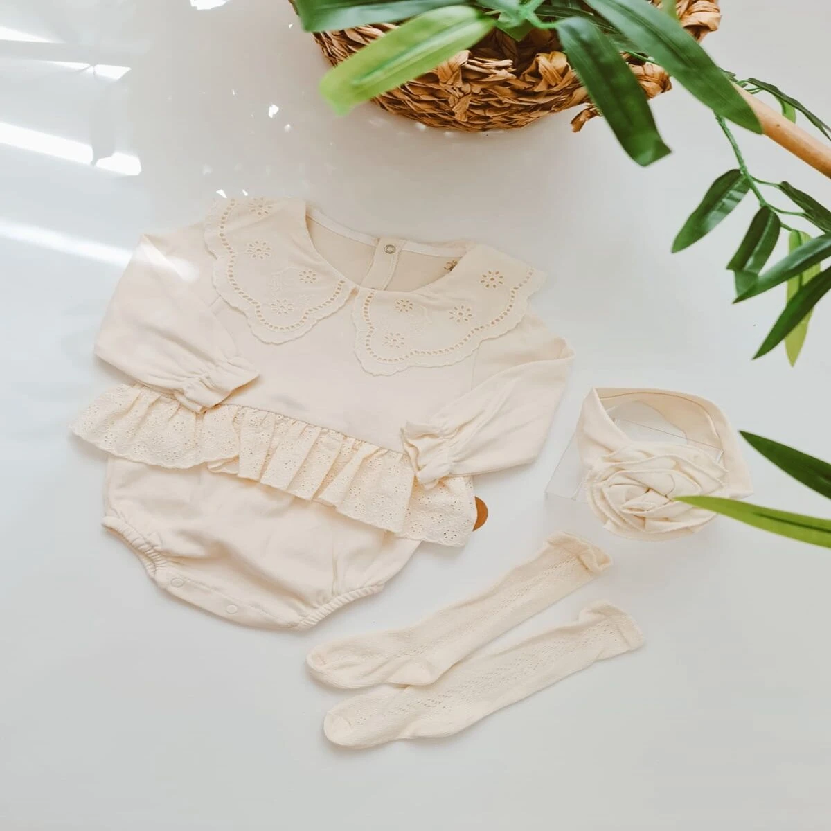 Krem Corapli Romper Bandana Set