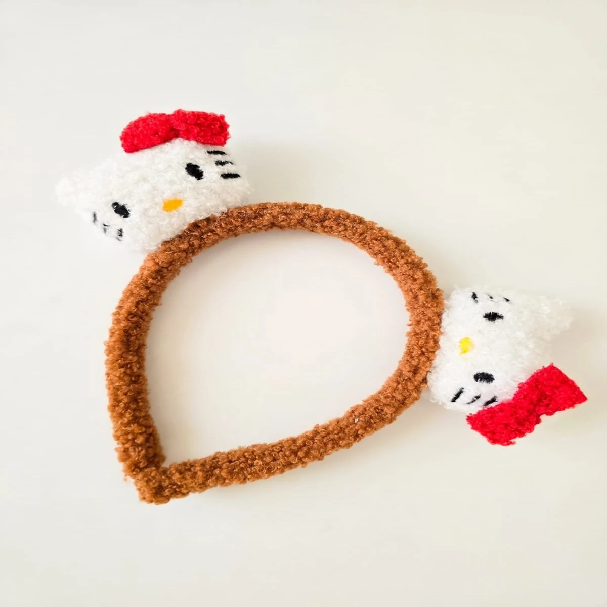 Hello Kitty Pelus Kiz Cocuk Tac