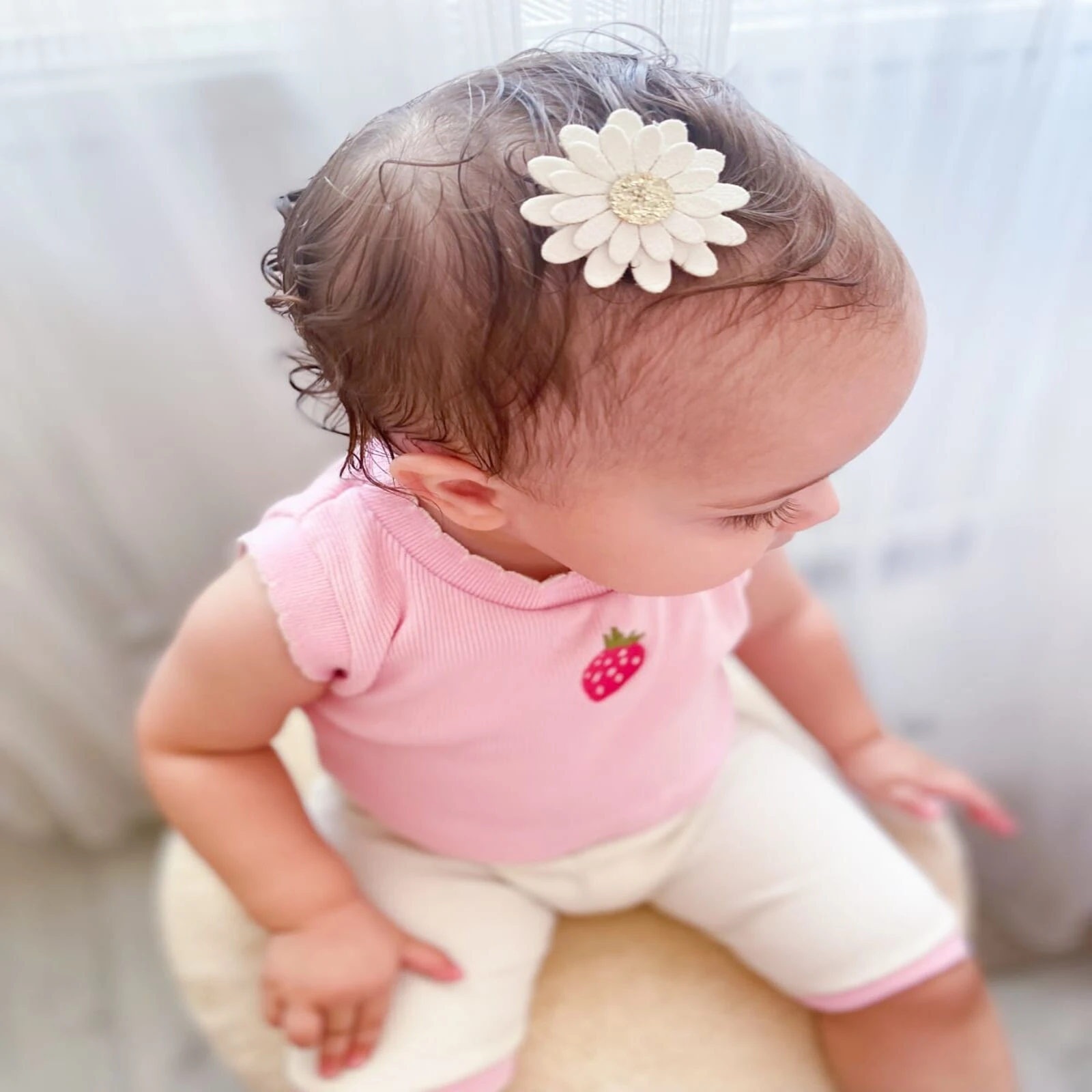 Glitter Beyaz İki Katlı Papatya Az Saçlı Bebek Tokası