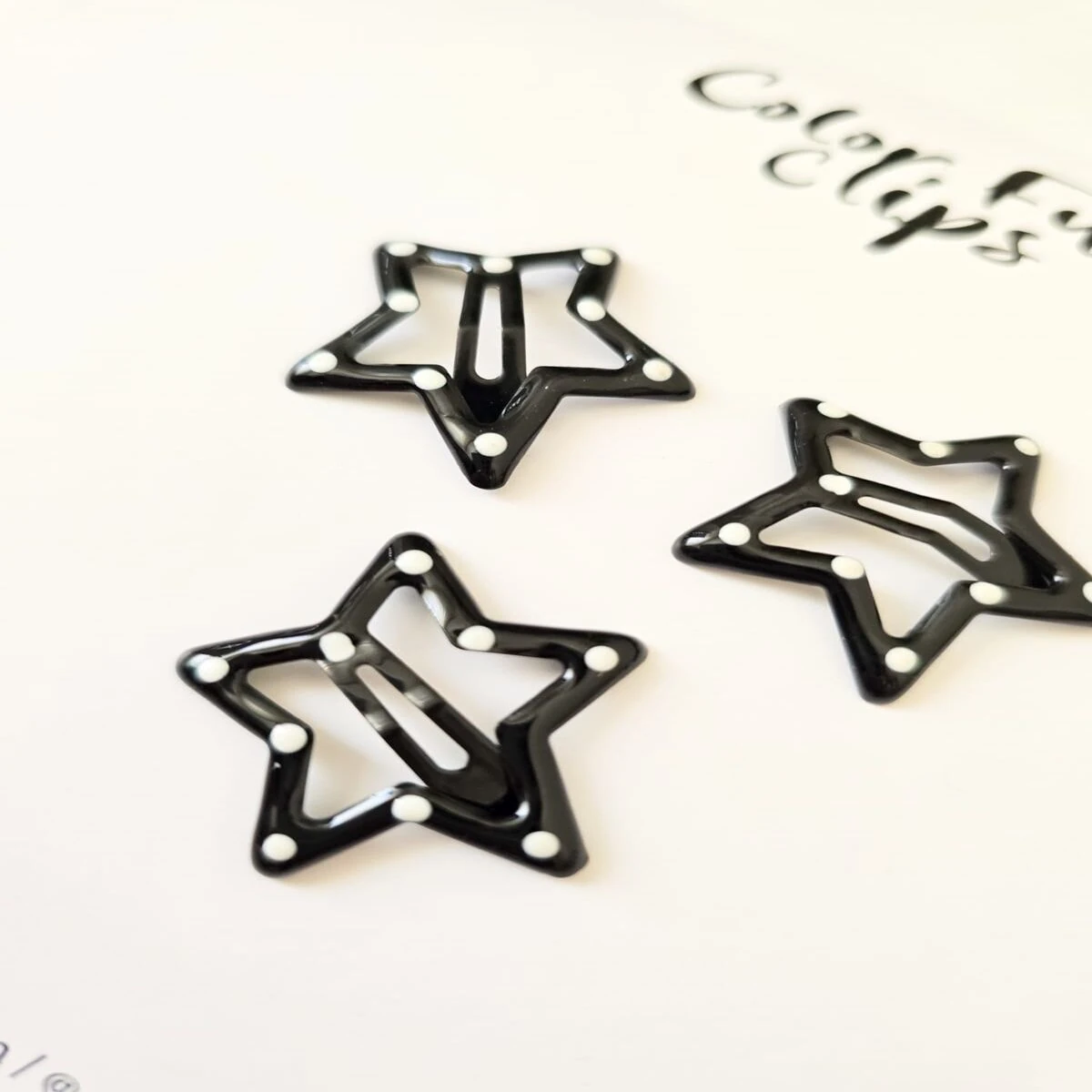 Puantiye Desenli Yıldız 3'lü Citcit Toka Siyah