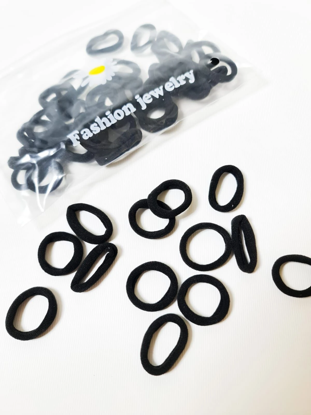 Cüzdanli Siyah Lastik Toka