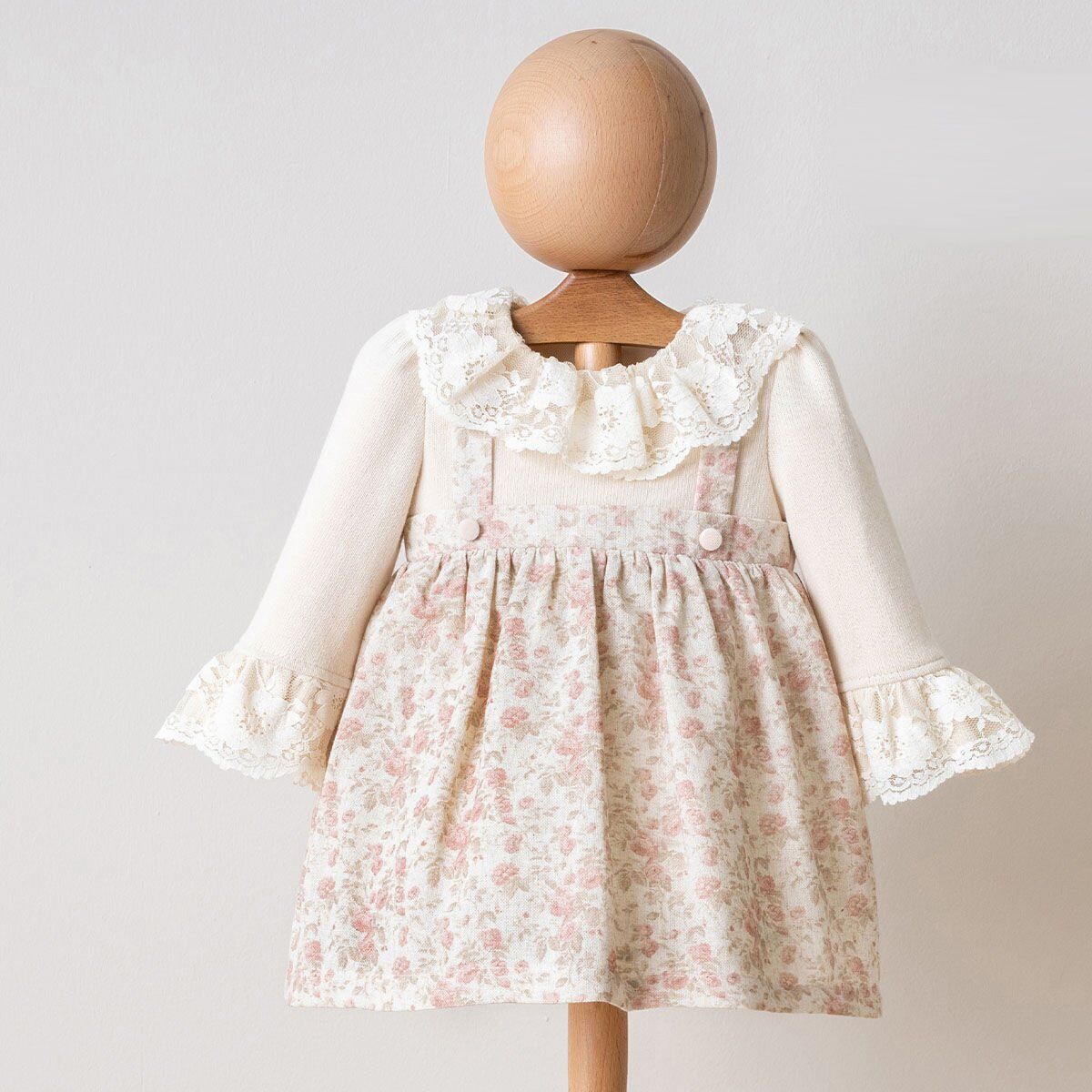 Çiçek Desenli Romantik Bej Keten Elbise