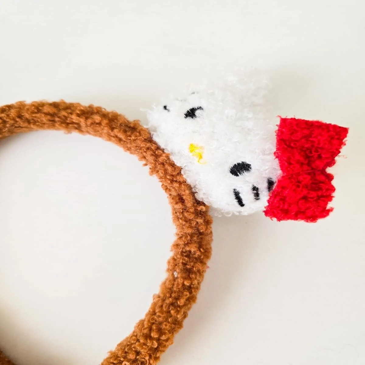 Hello Kitty Pelus Kiz Cocuk Tac