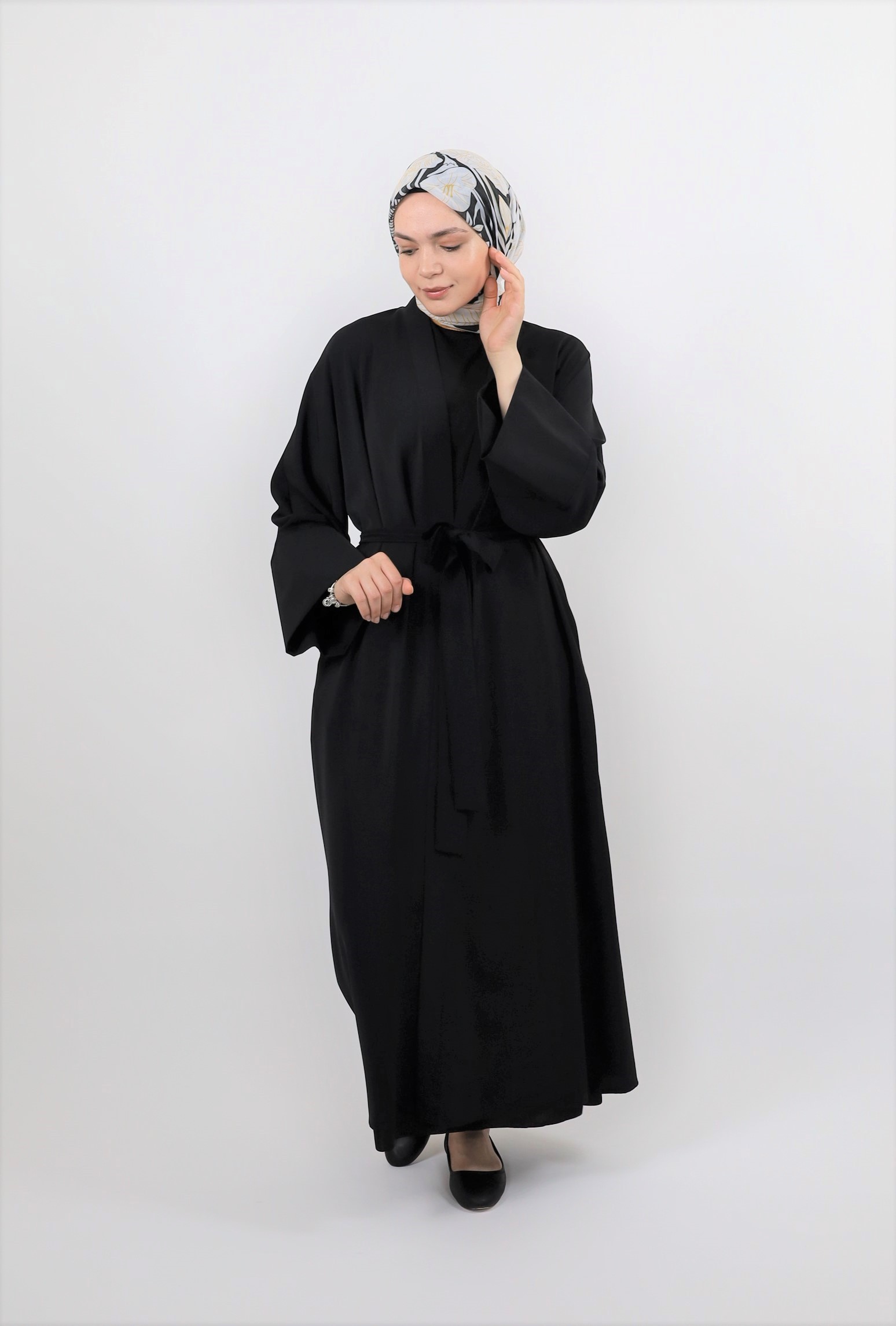 Neva Abaya