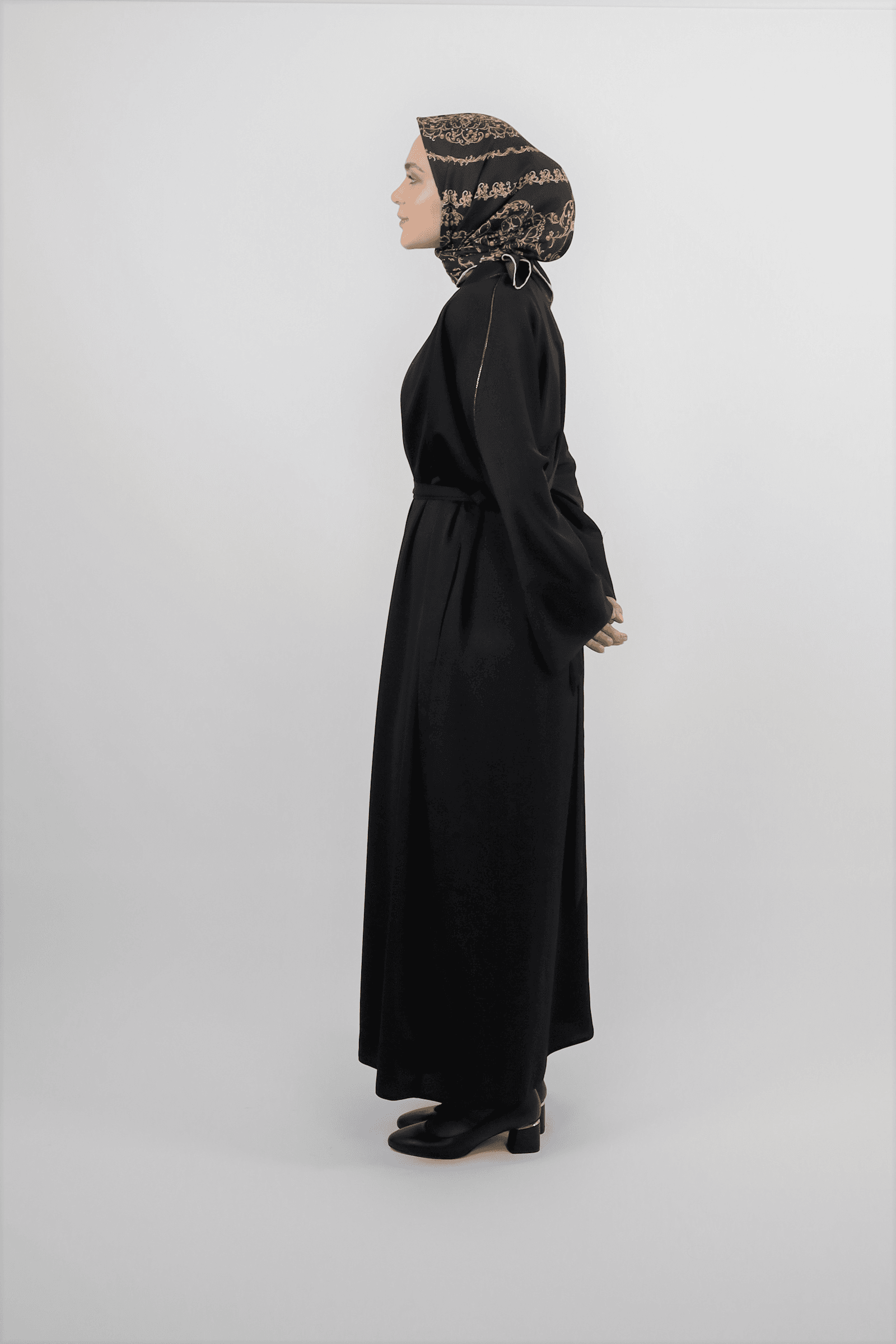 Nazende Abaya