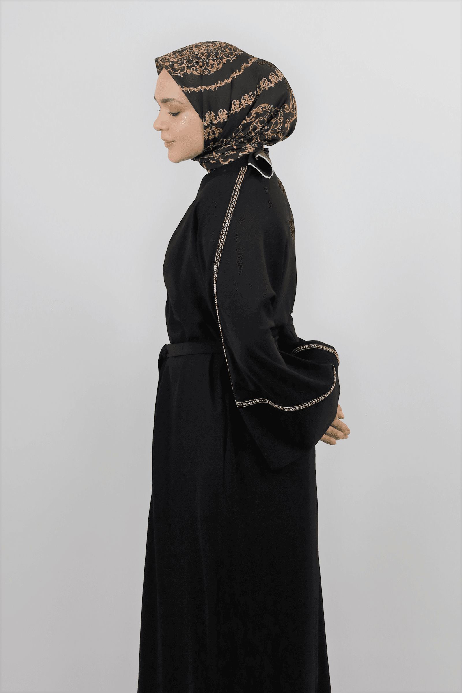 Farah Abaya