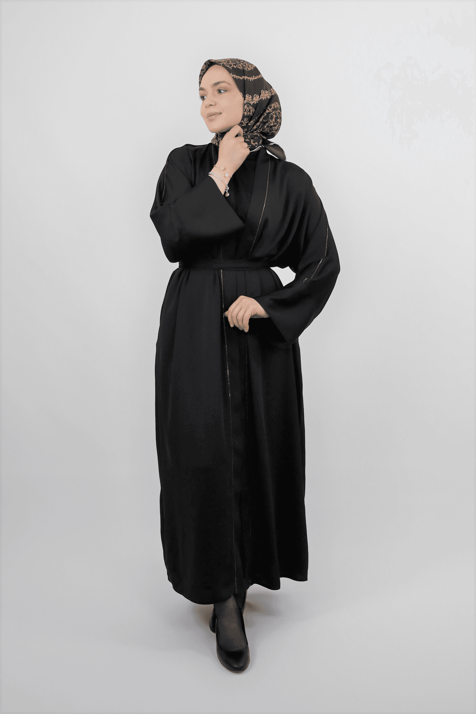 Nazende Abaya