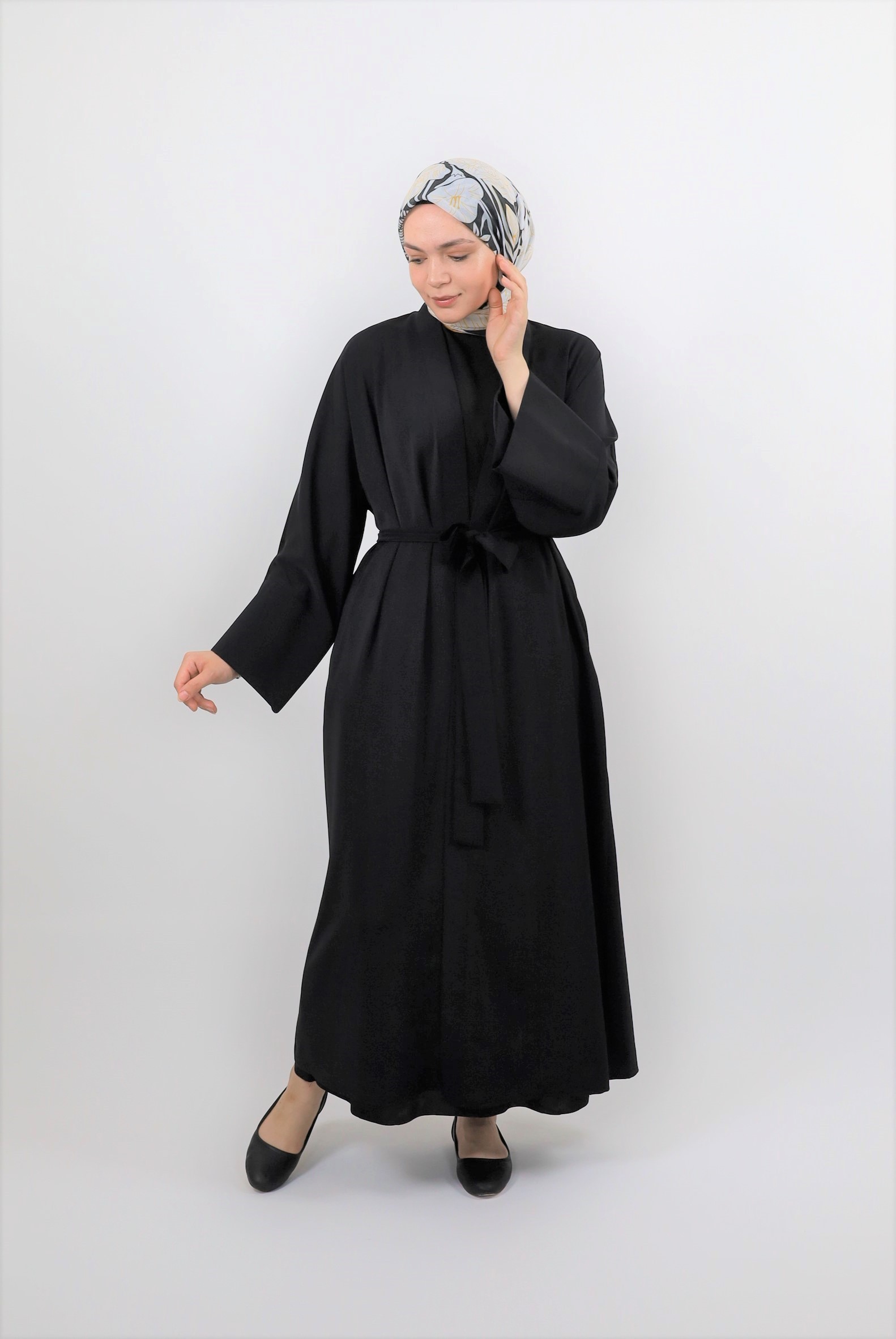 Neva Abaya