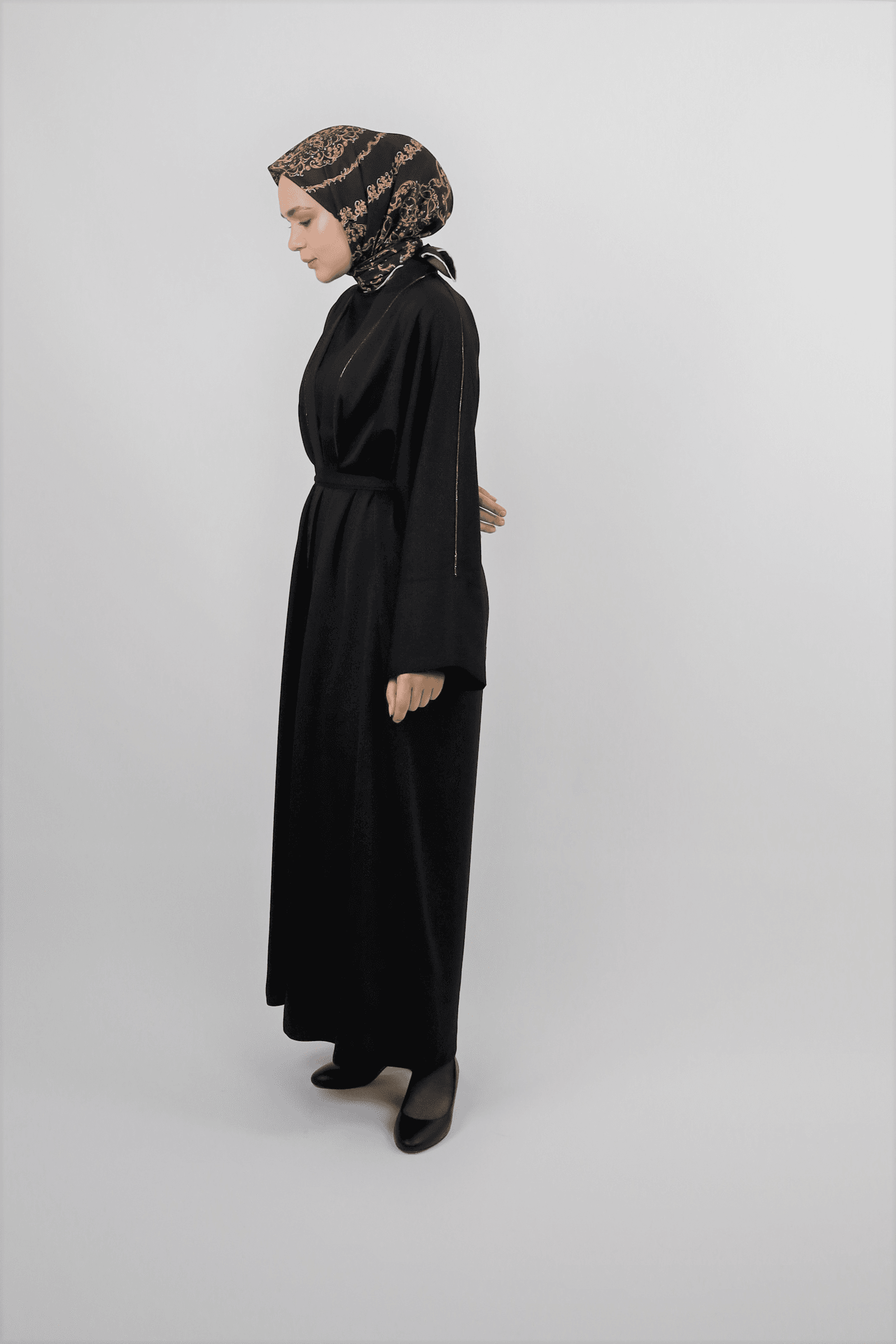 Nazende Abaya