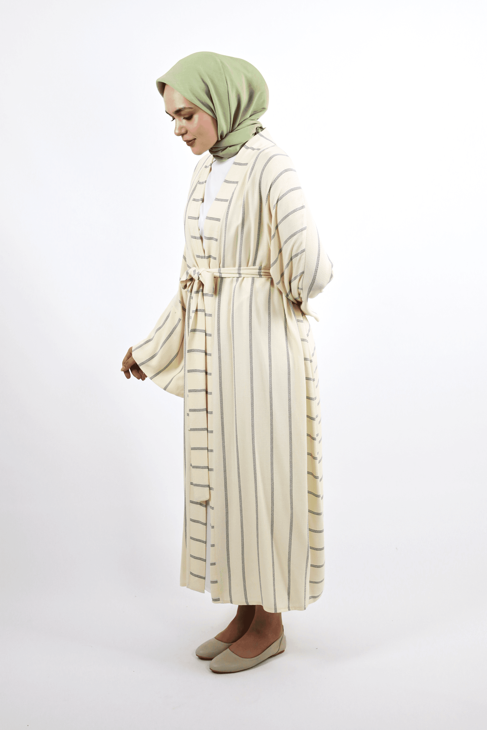 Line Abaya