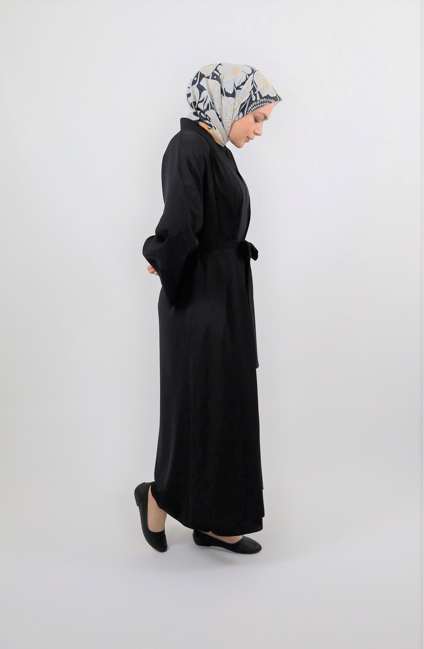 Neva Abaya