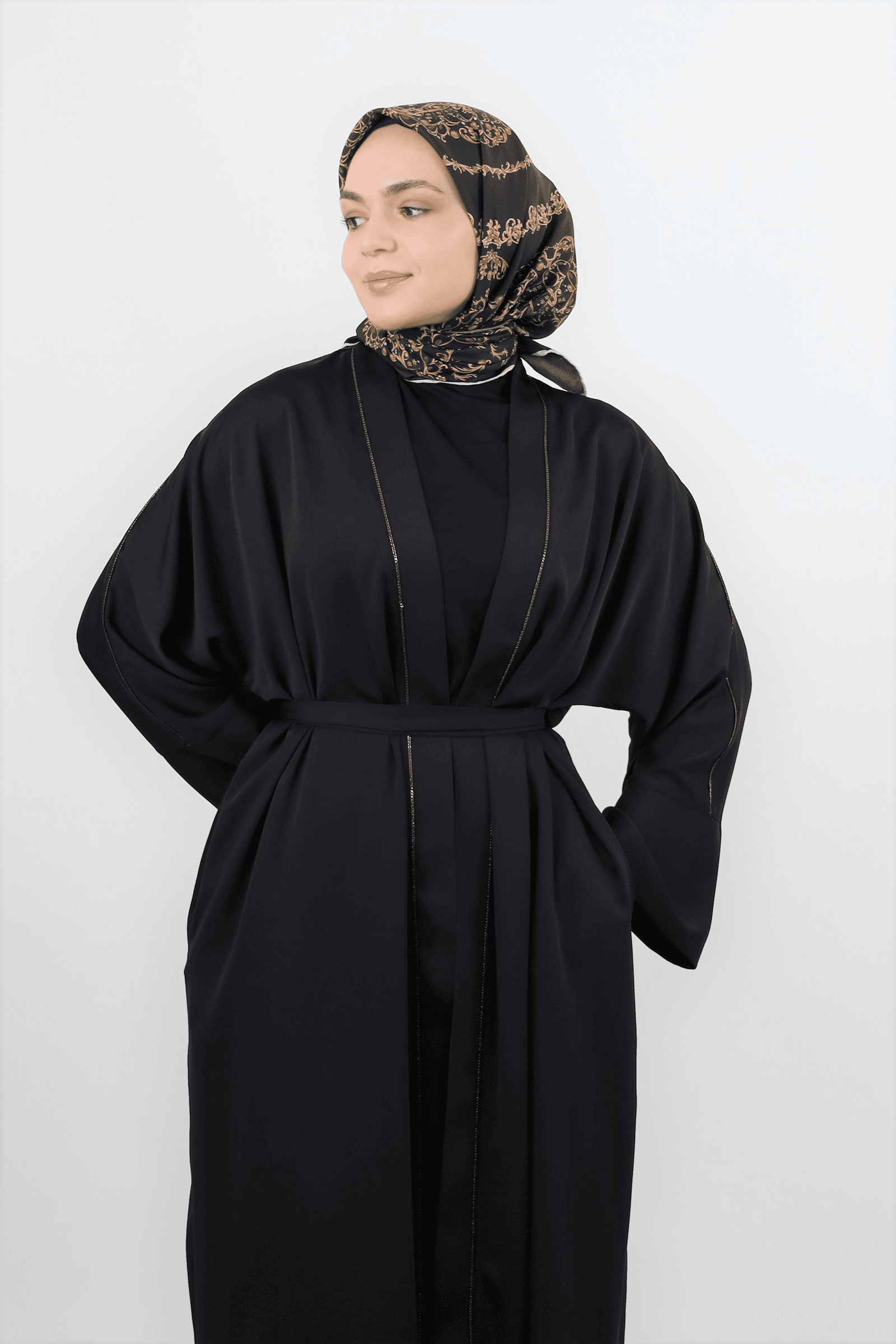 Nazende Abaya