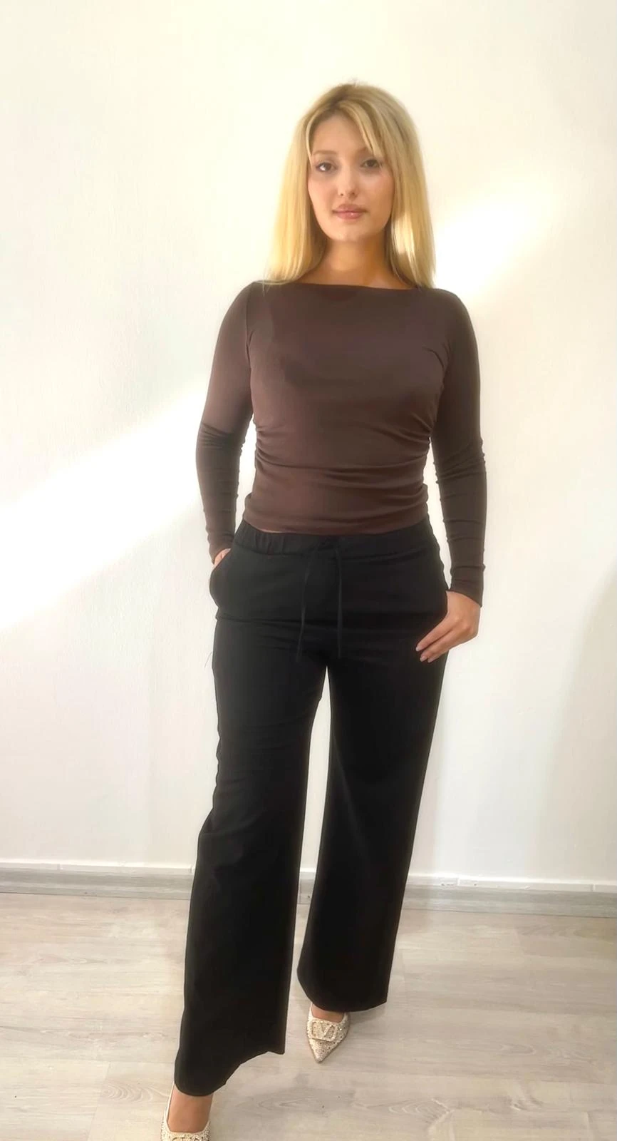 Beli Lastikli Hafif Bol Kesim Poliviskon Pantolon