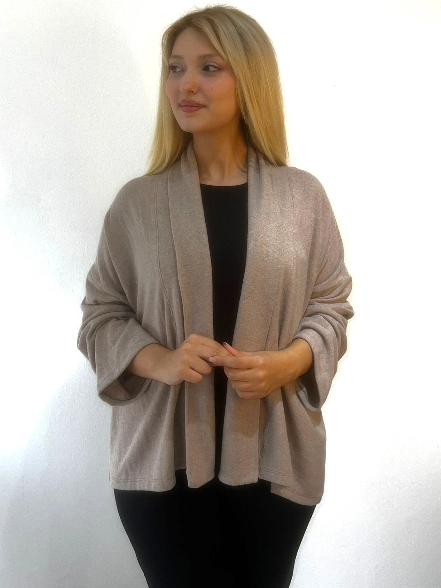 ŞAL YAKA DETAYLI DÖKÜMLÜ CEKET HIRKA