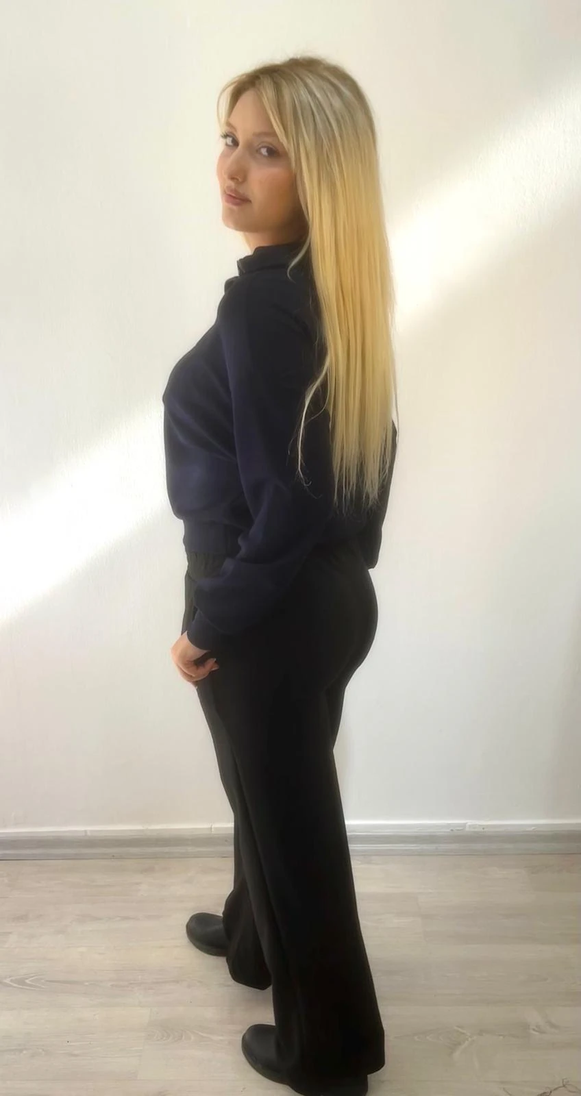 Siyah Cep Detaylı Bol Kesim Eşofman Altı