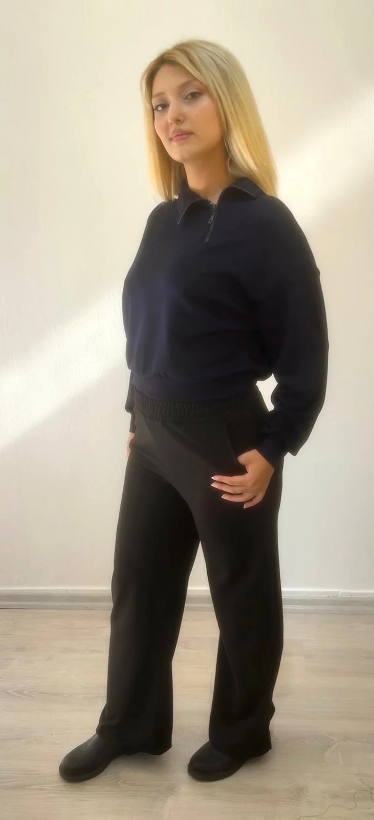 Siyah Cep Detaylı Bol Kesim Eşofman Altı