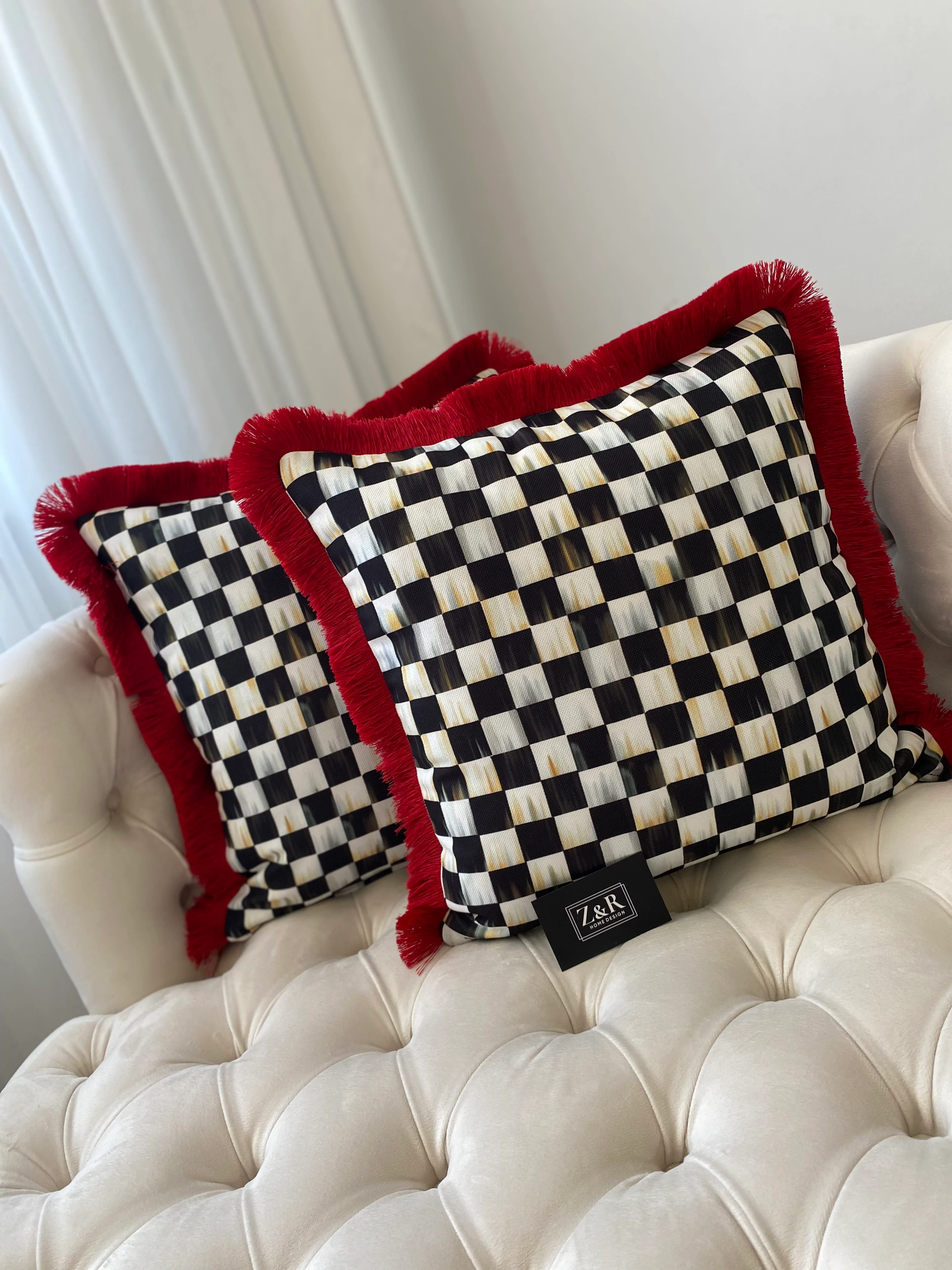 Kırmızı Püsküllü Dama Kırlent Kılıfı