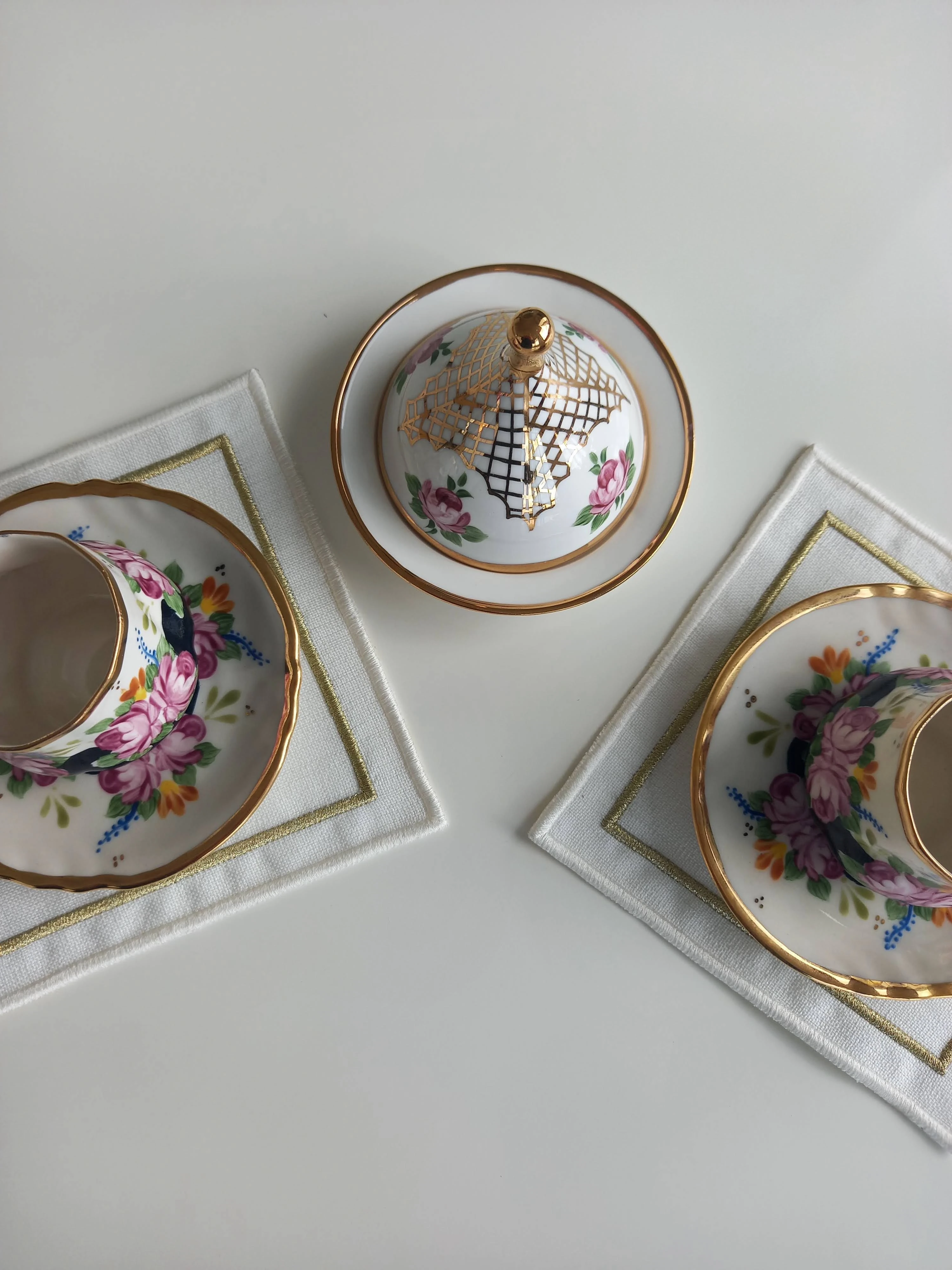 Kare Gold Detaylı Sunum Peçetesi