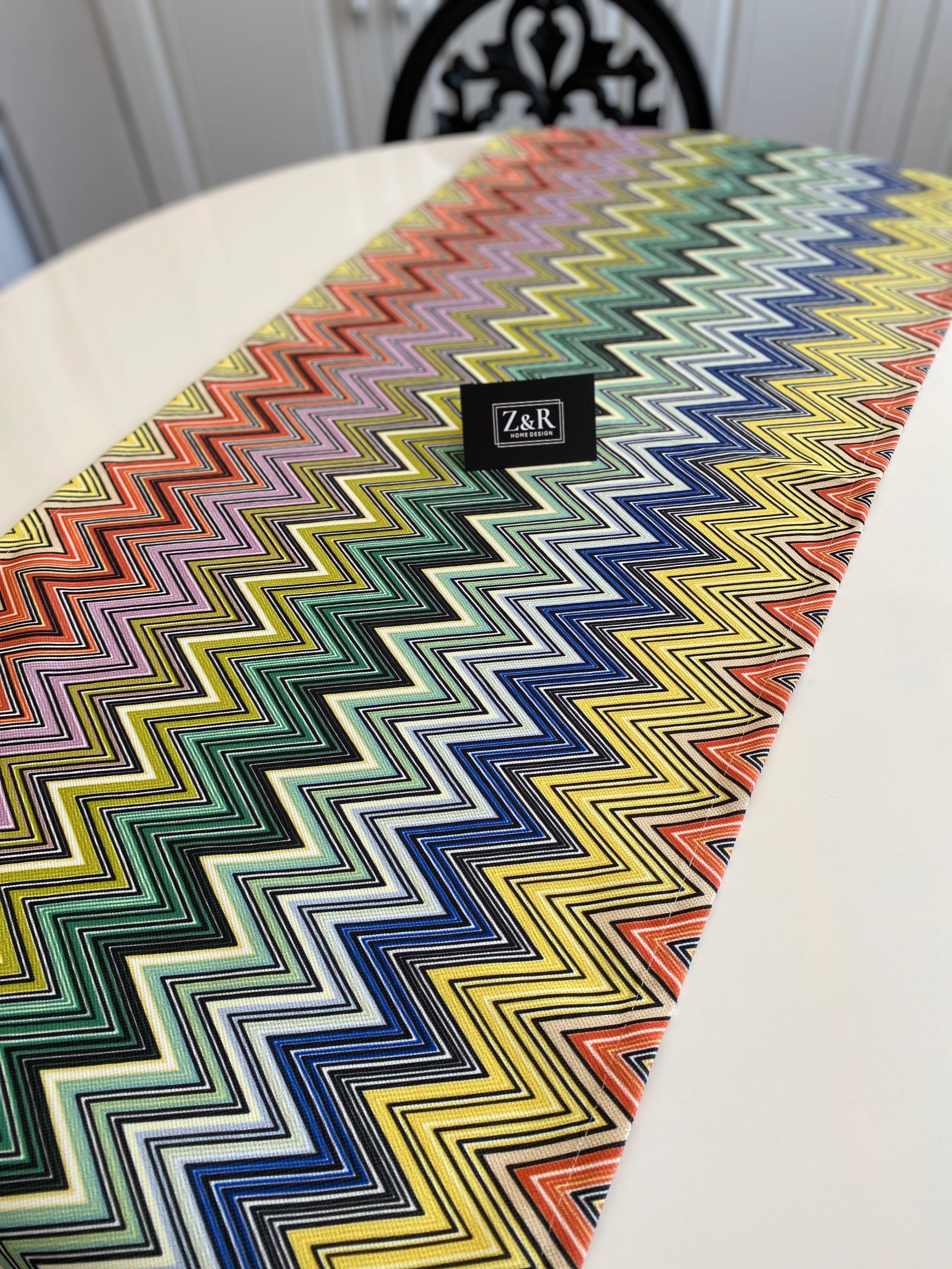 Colorful Zigzag Runner