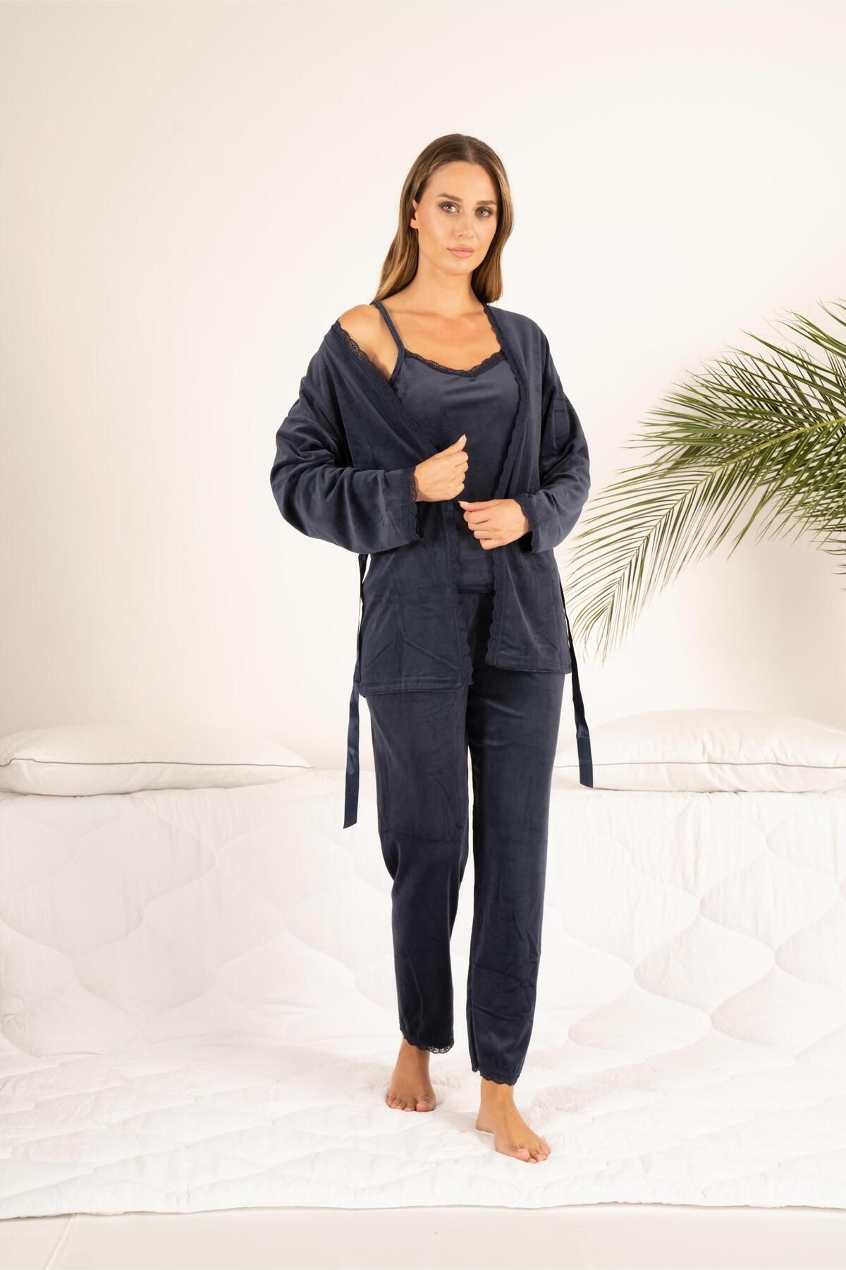 Sabahlıklı Soft Kadife Kadın Pijama Takımı