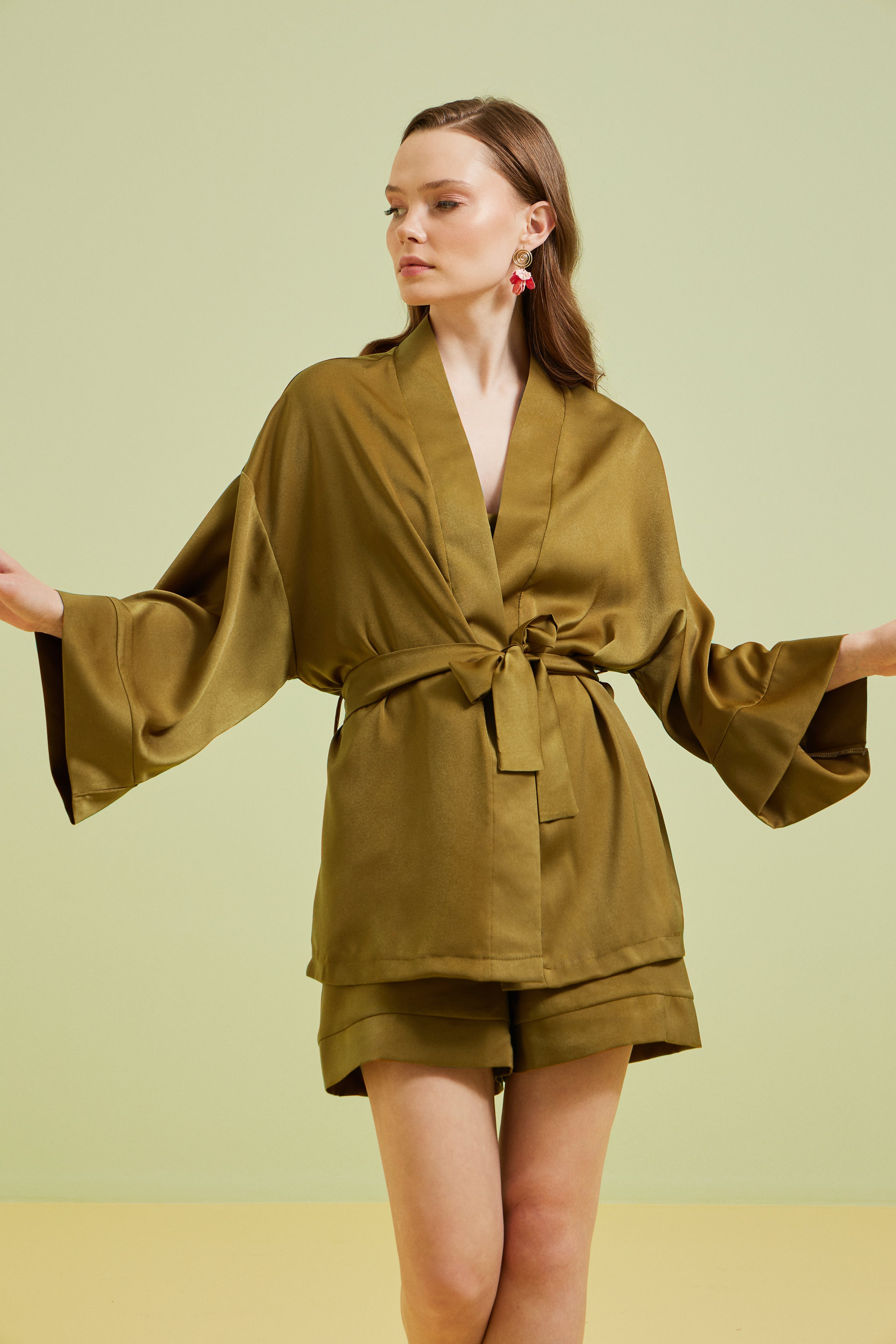 Olive Kadın Kısa Kimono