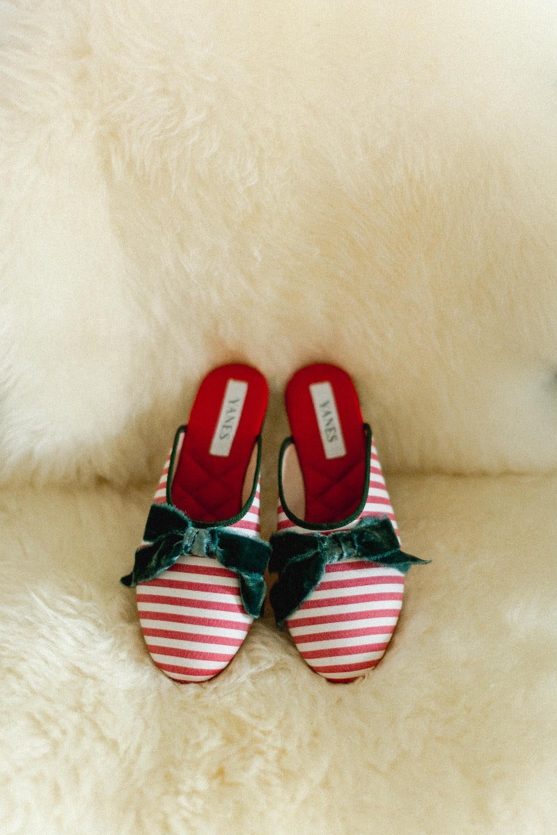 Tie and Keep & Yanes Red Striped Indoor Slippers