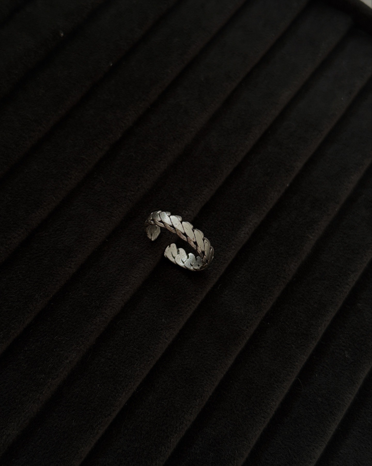 Ring N.W No5