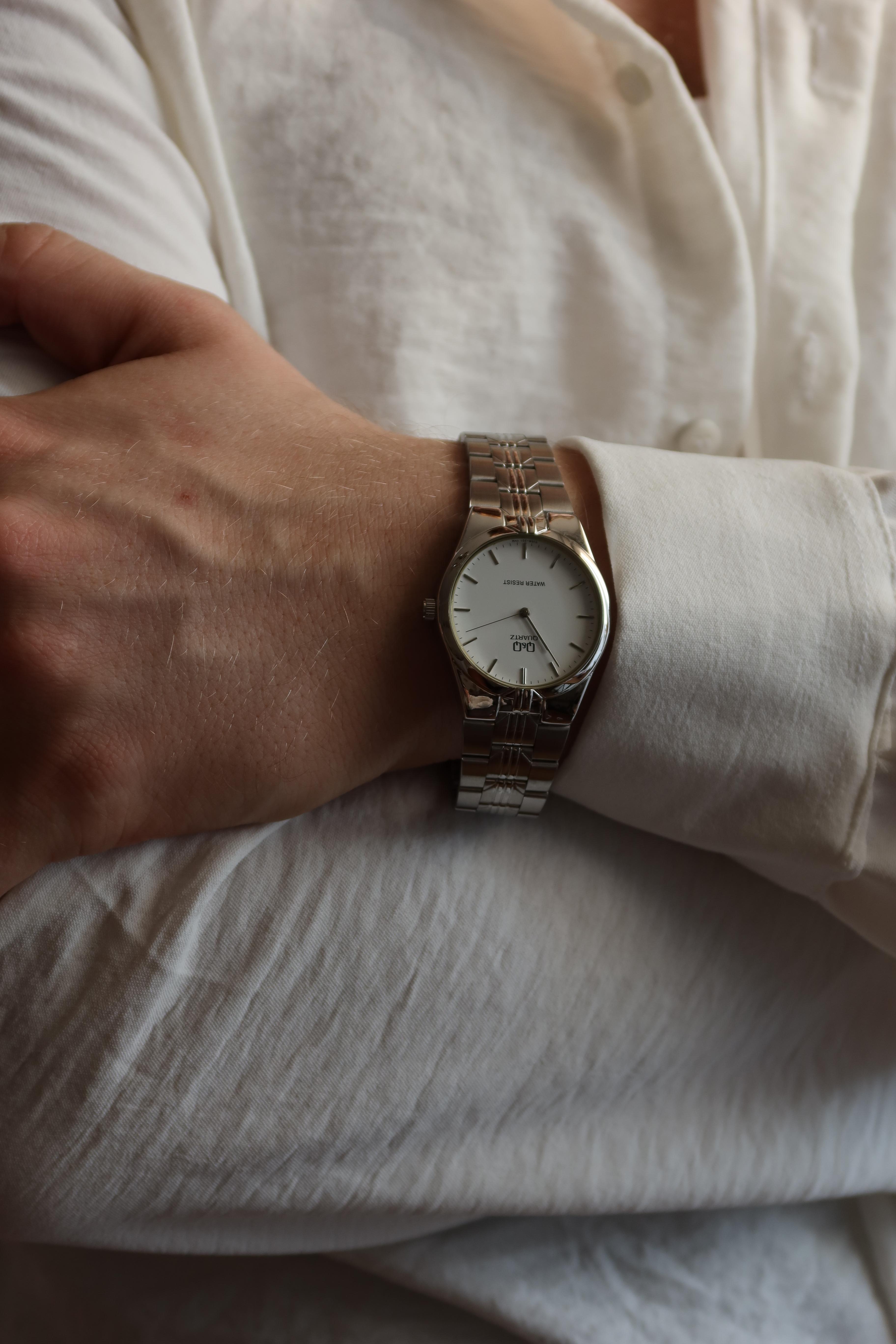 S.H Silver White Screen Wristwatch 