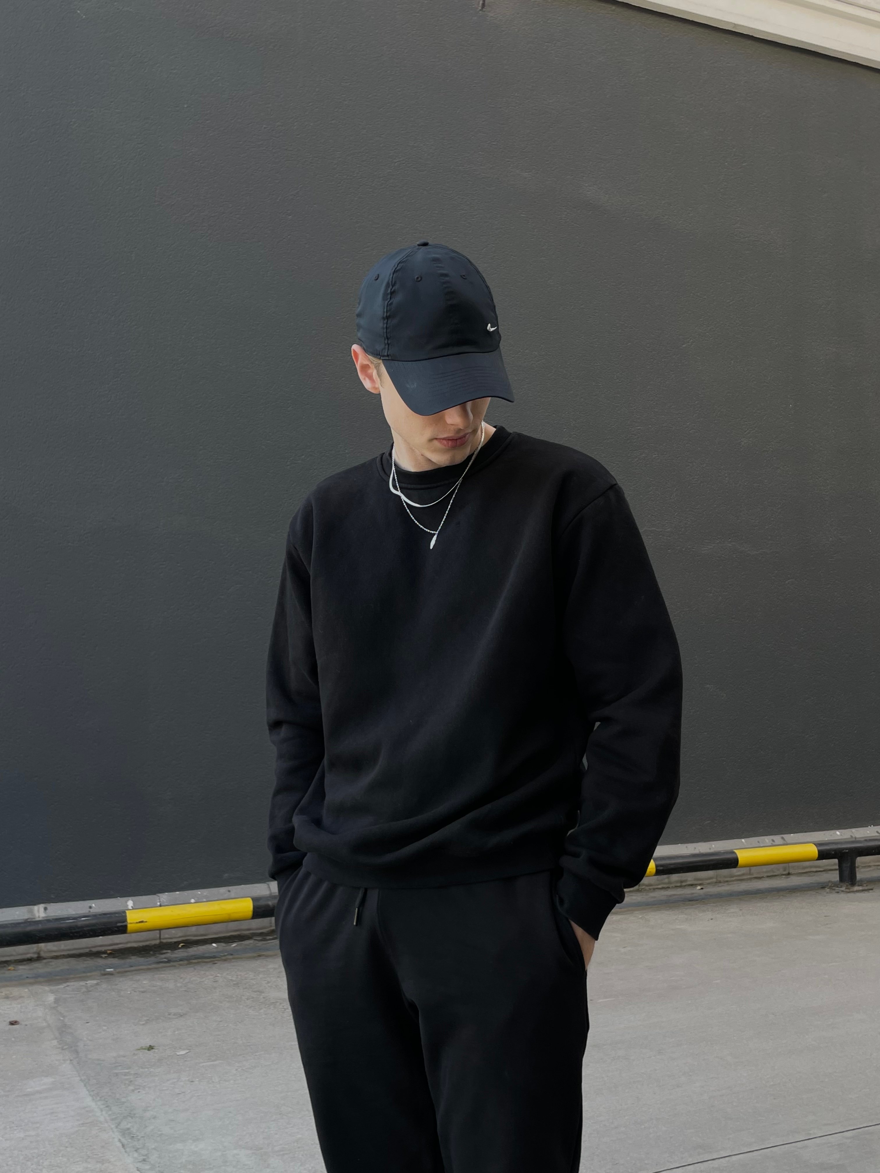 Black Basic Oversize Sweatshirt 