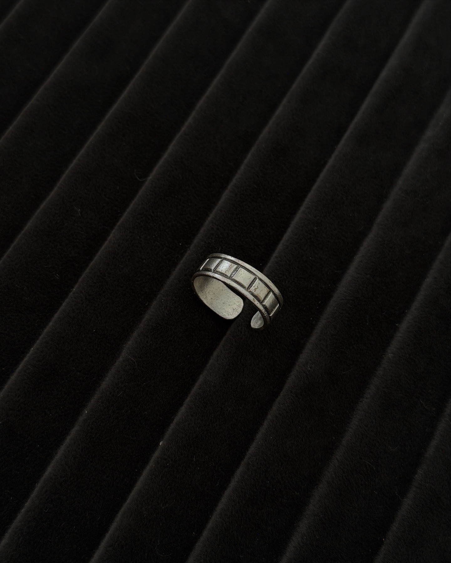 Ring N.W No2