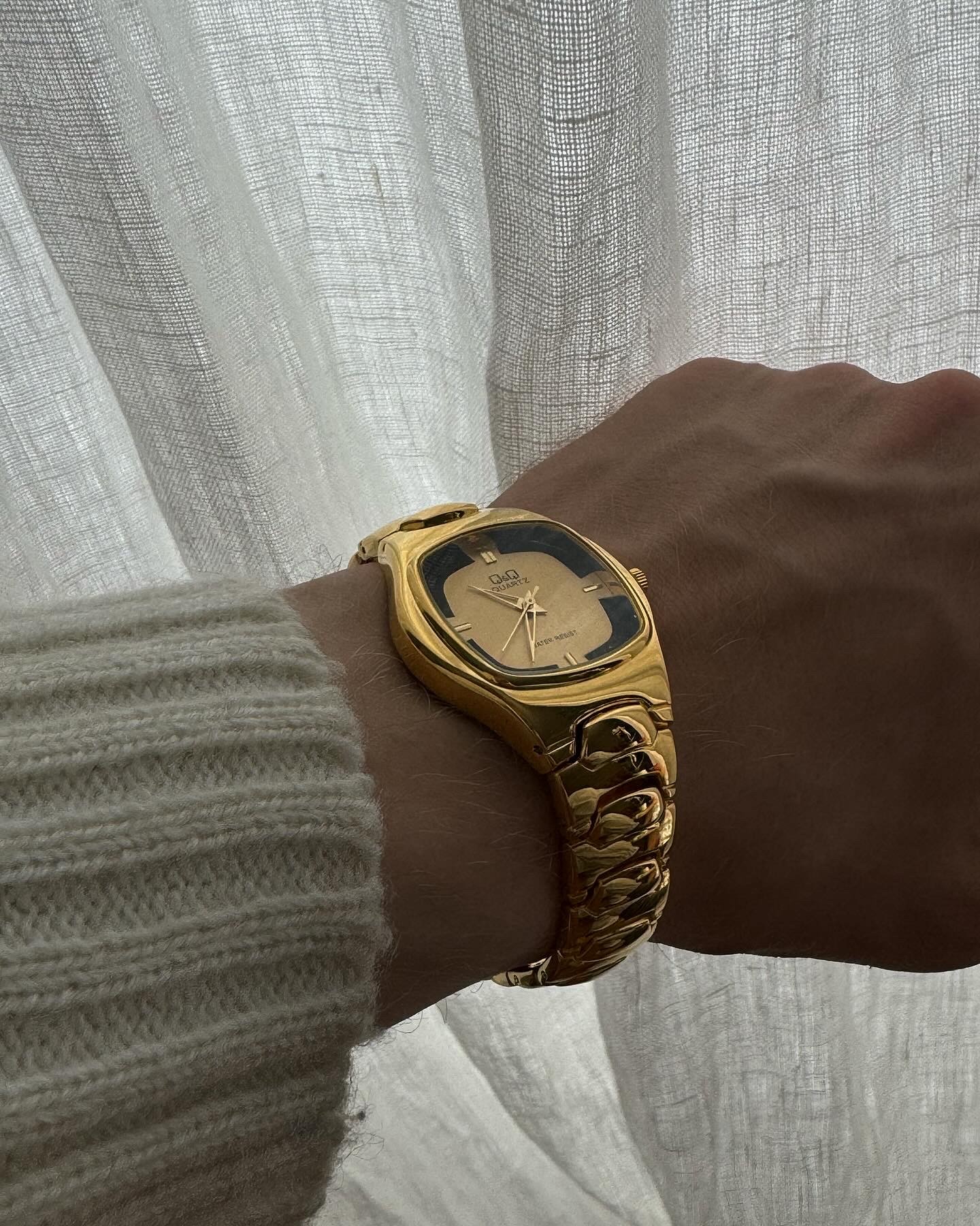 G.W Gold Vintage Wristwatch 