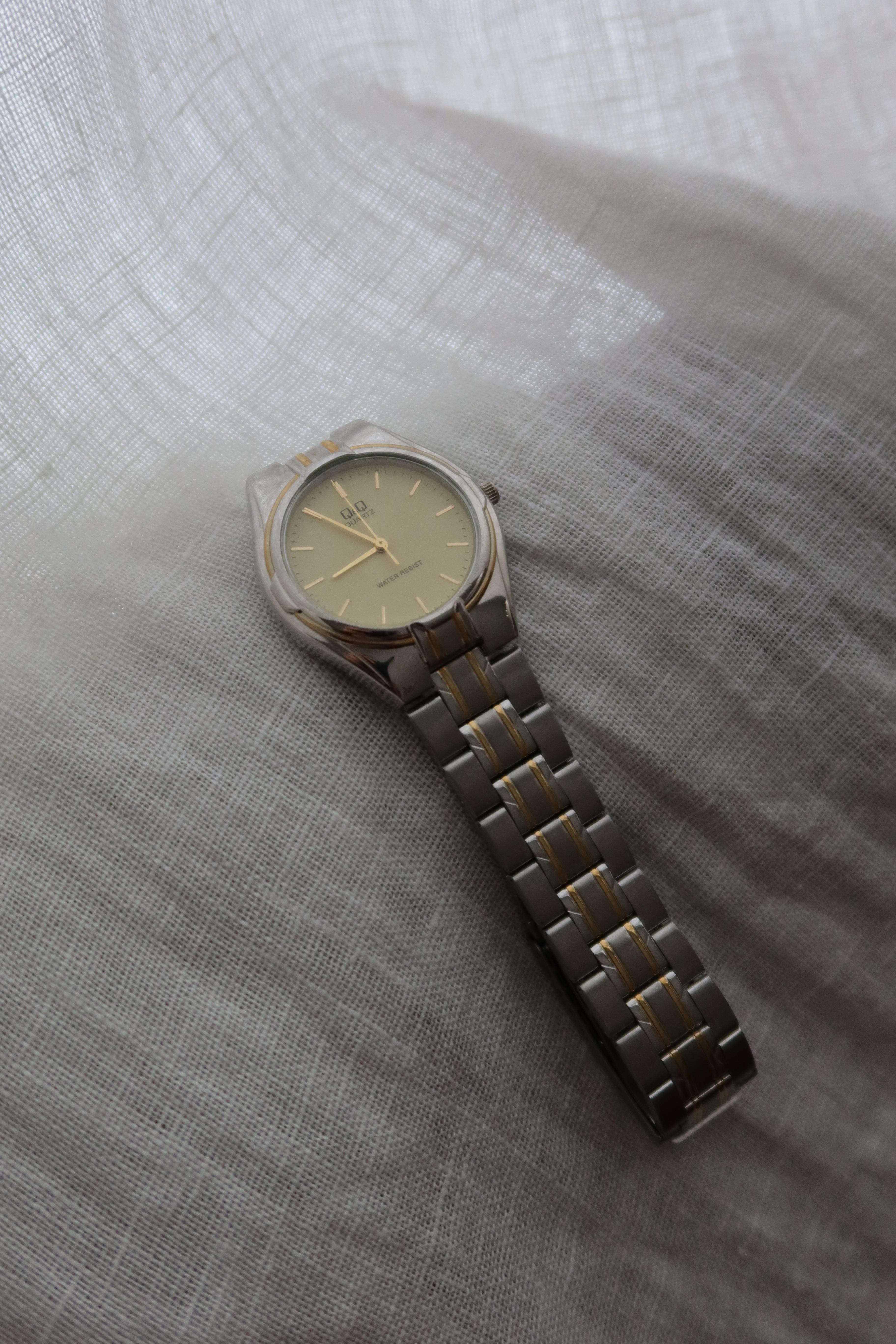 RetroGold Wristwatch 