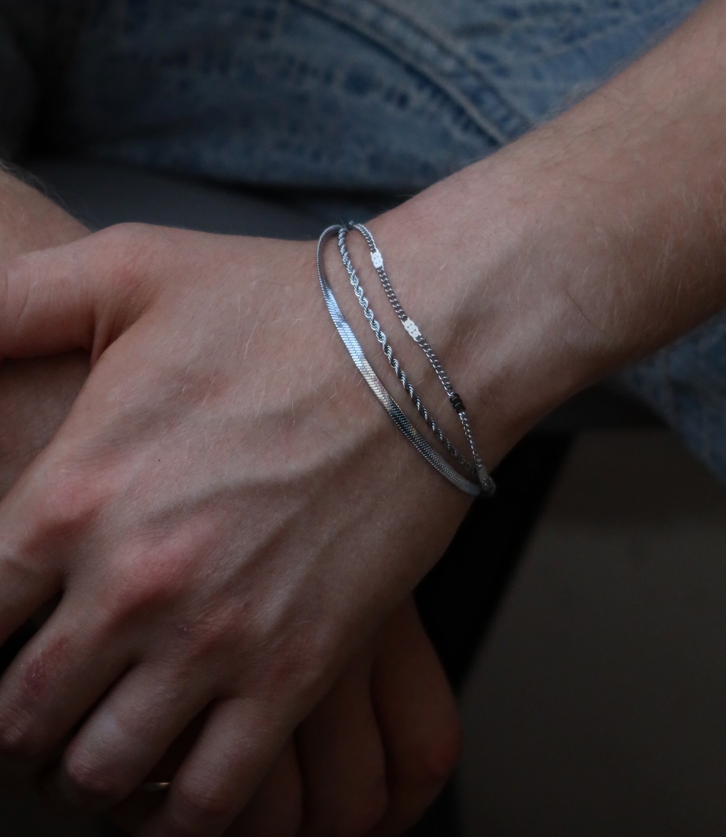 Three Chain Steel Horizon Bilekli