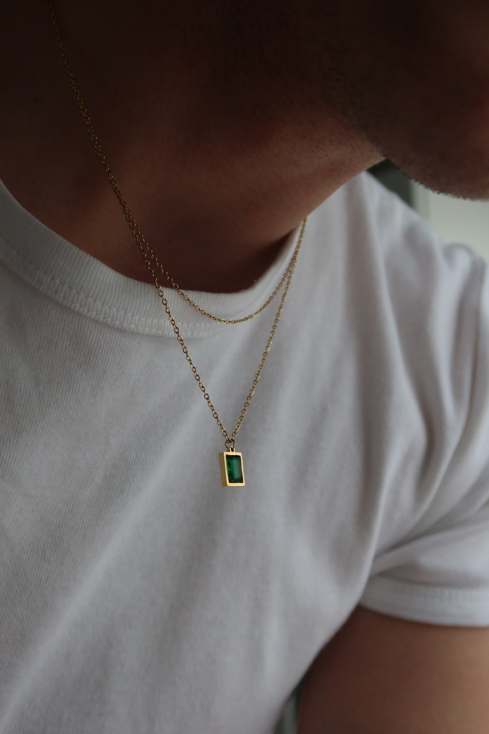 Emerald Frame Necklace